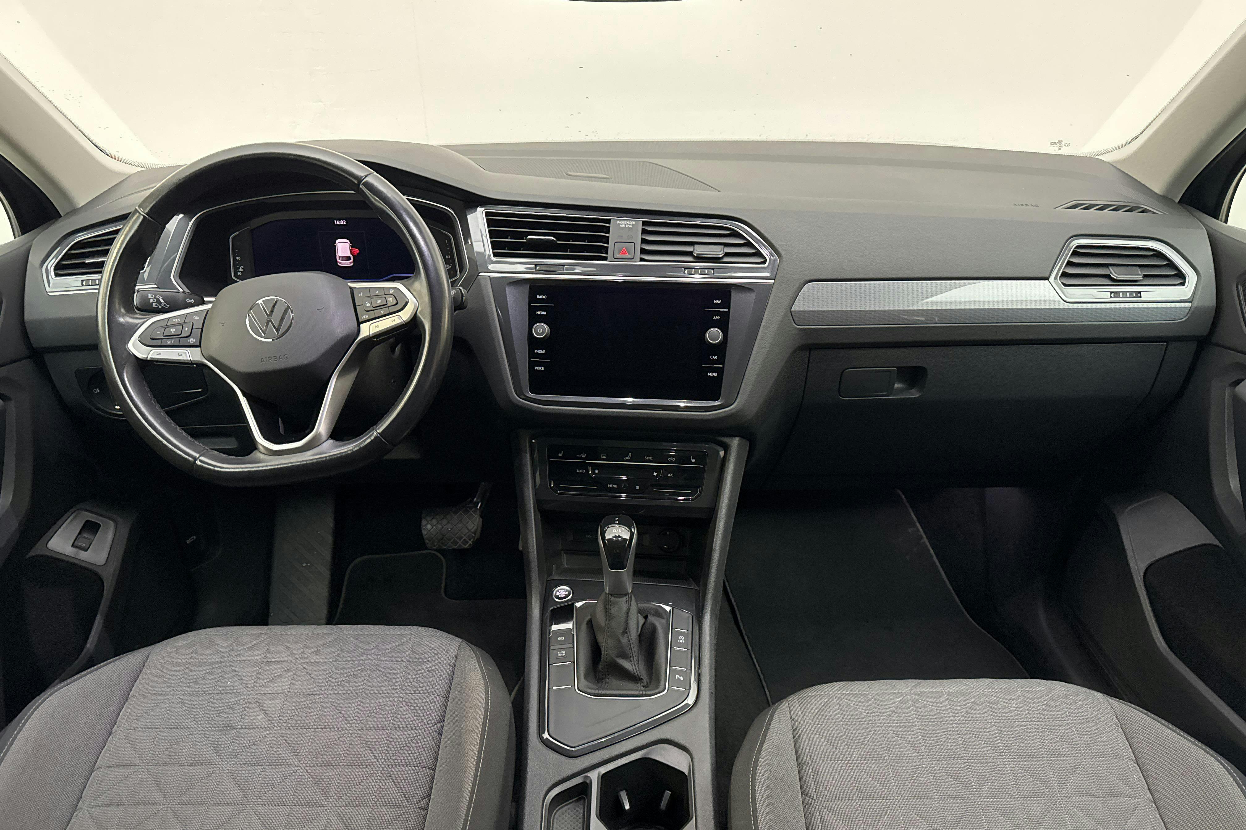 VW Tiguan 1.5 TSI (150hk) - 98 320 km - Automatic - gray - 2022