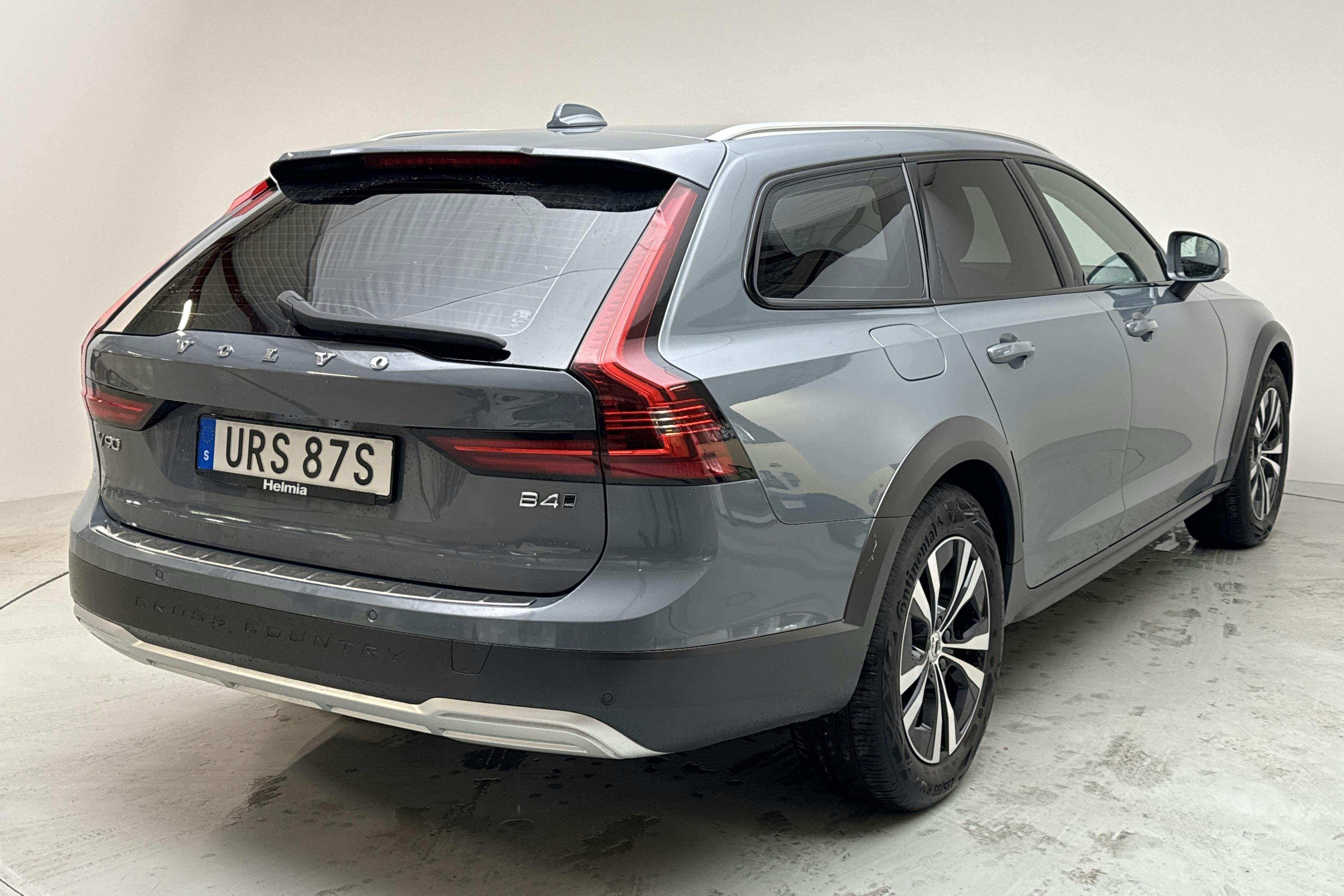 Volvo V90 B4 Cross Country AWD Mildhybrid, Diesel (197hk) - 16 228 mil - Automat - grå - 2022
