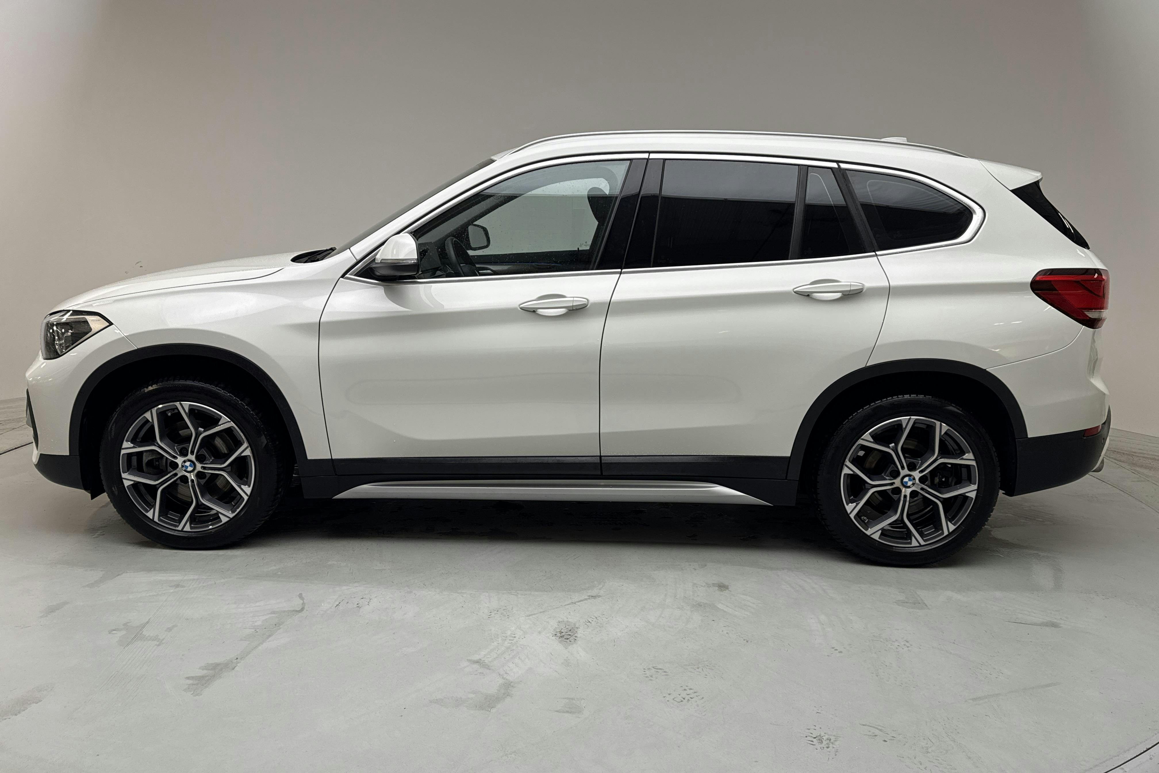 BMW X1 sDrive20i LCI, F48 (192hk) - 81 040 km - Automatic - white - 2021