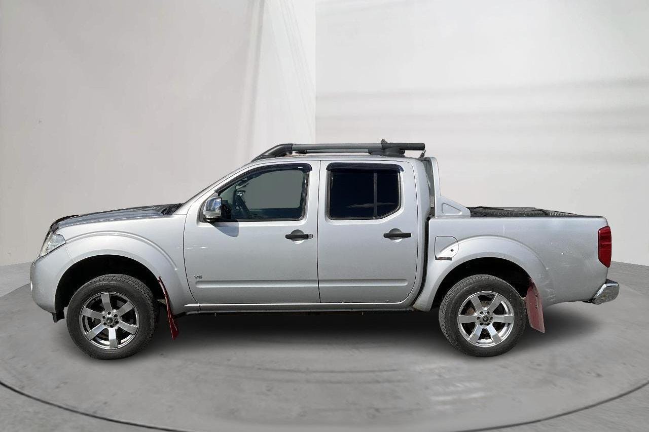 Nissan Navara 3.0 dCi V6 (231hk) - 245 590 km - Automatic - silver - 2012