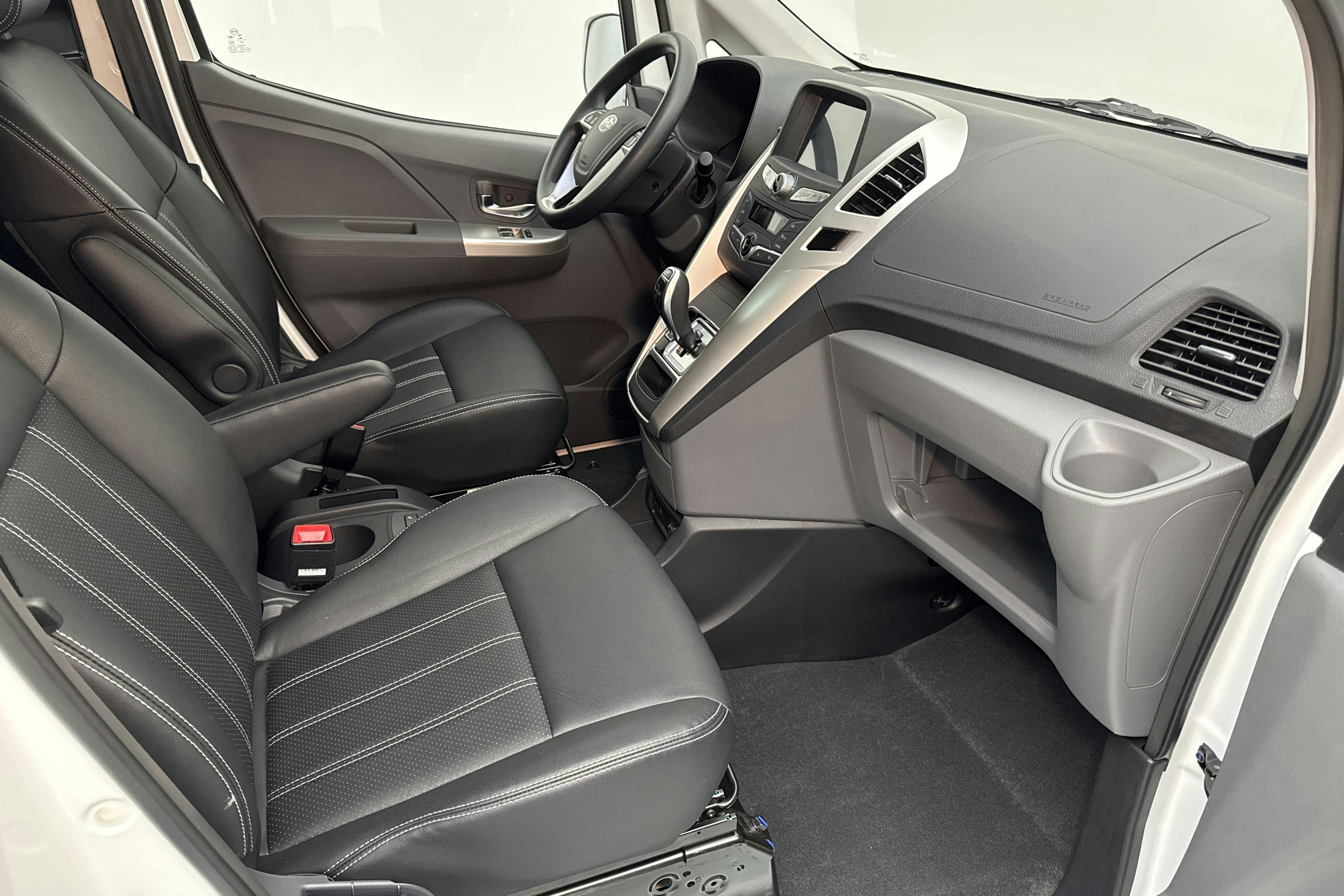 BYD eTP3 45kWh (100hk) - 140 km - Automaatne - valge - 2022