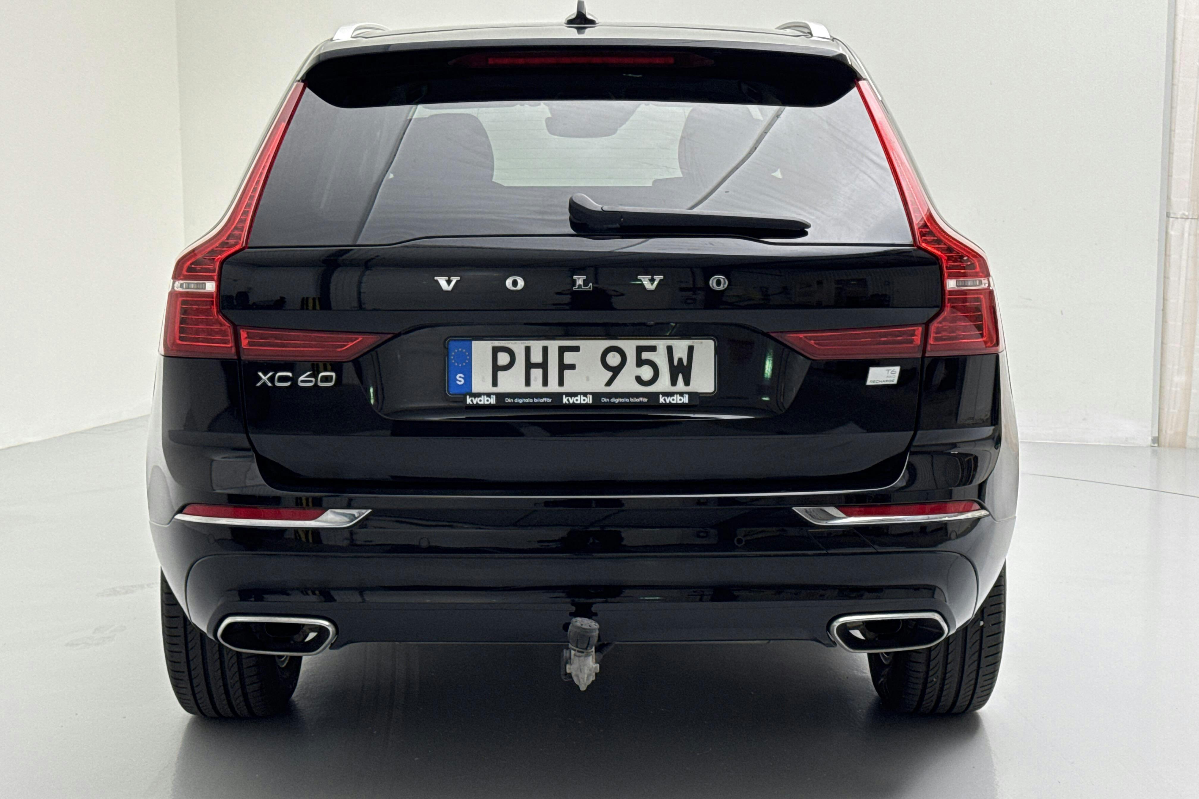 Volvo XC60 T6 AWD Recharge (340hk) - 68 040 km - Automatyczna - czarny - 2021