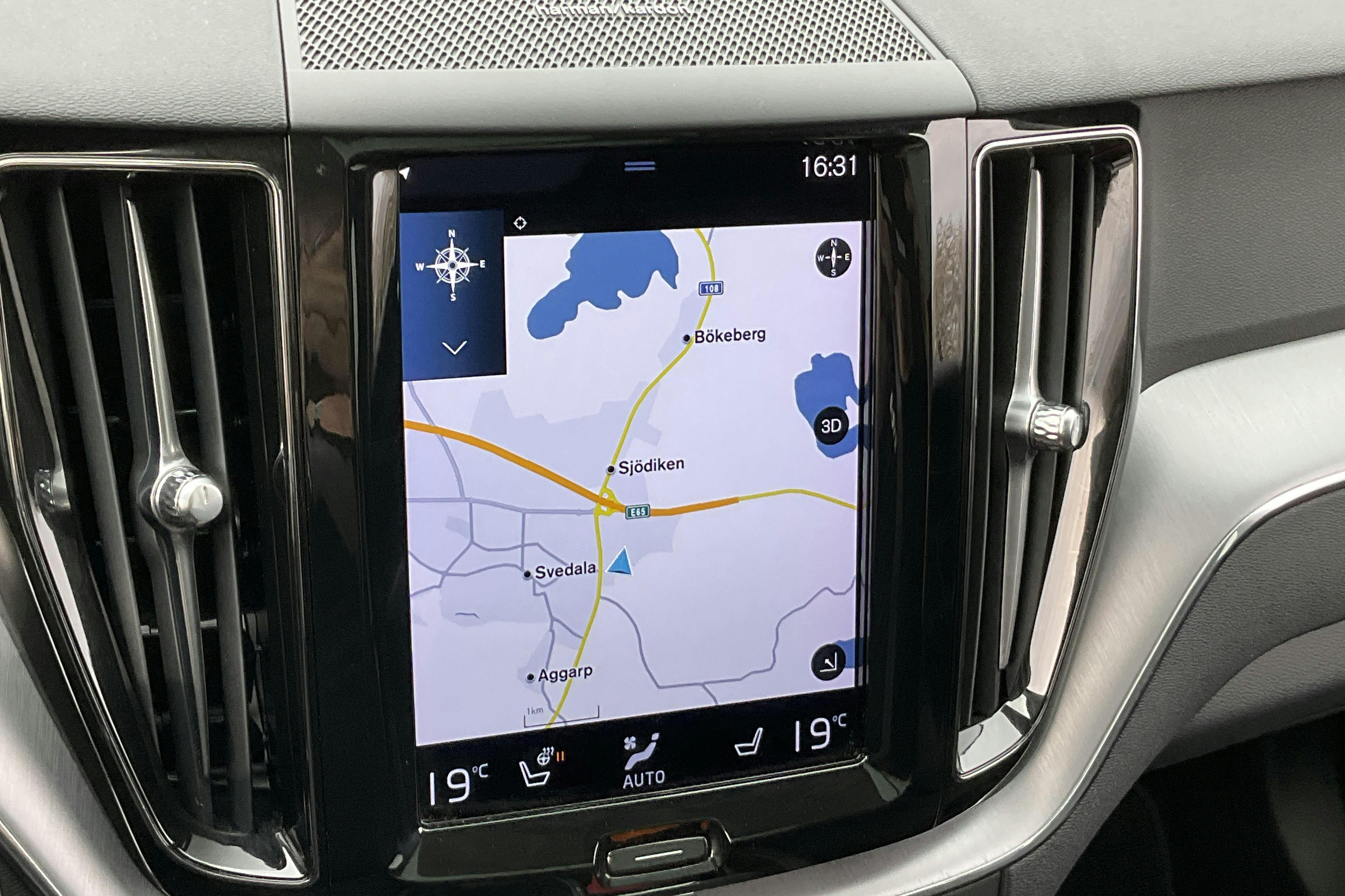 Volvo XC60 T6 AWD Recharge (340hk) - 68 040 km - Automatyczna - czarny - 2021