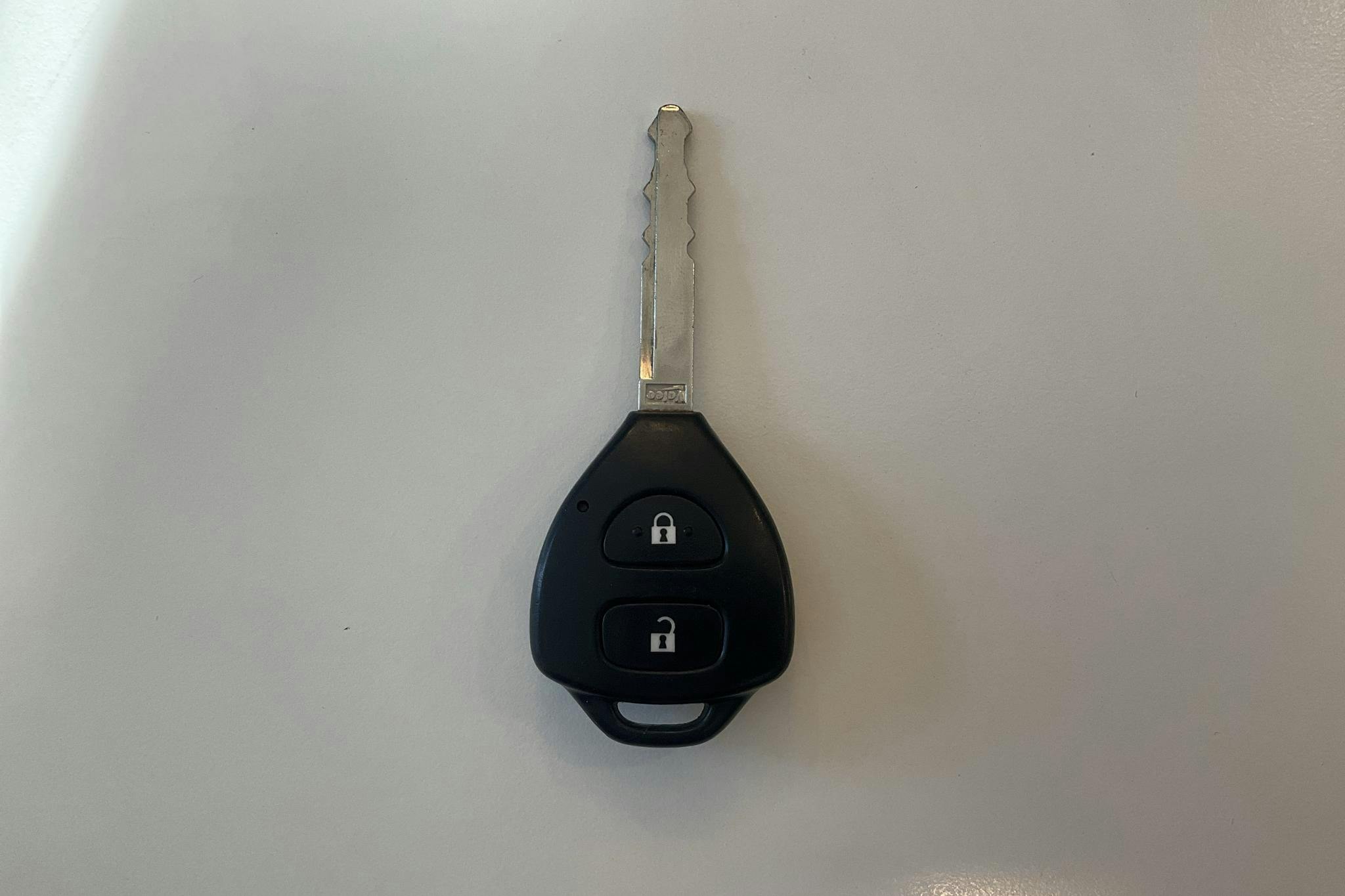 Toyota Yaris 1.33 5dr (100hk) - 12 880 mil - Automat - silver - 2014