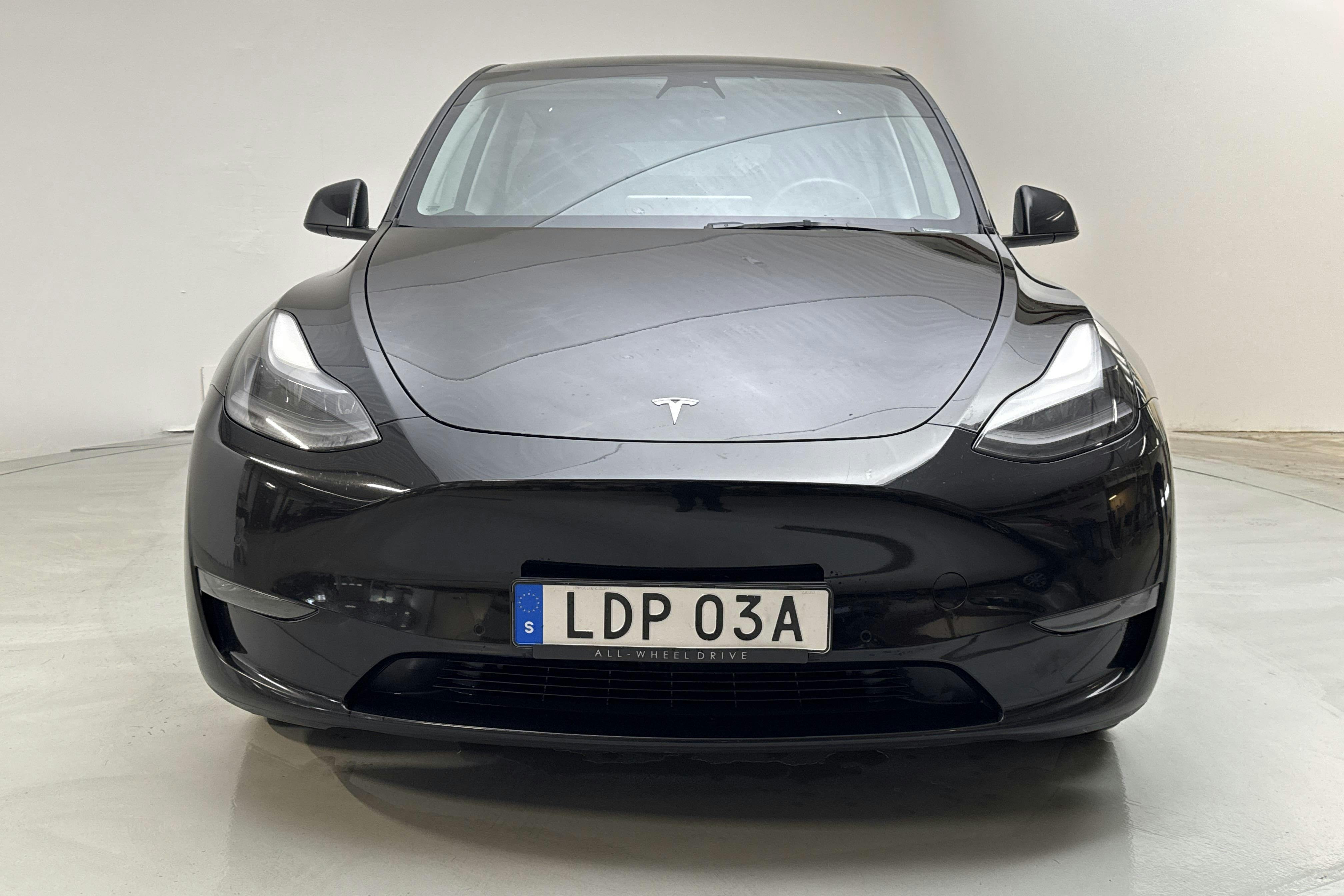 Tesla Model Y Long Range Dual Motor AWD - 120 250 km - Automatic - black - 2022