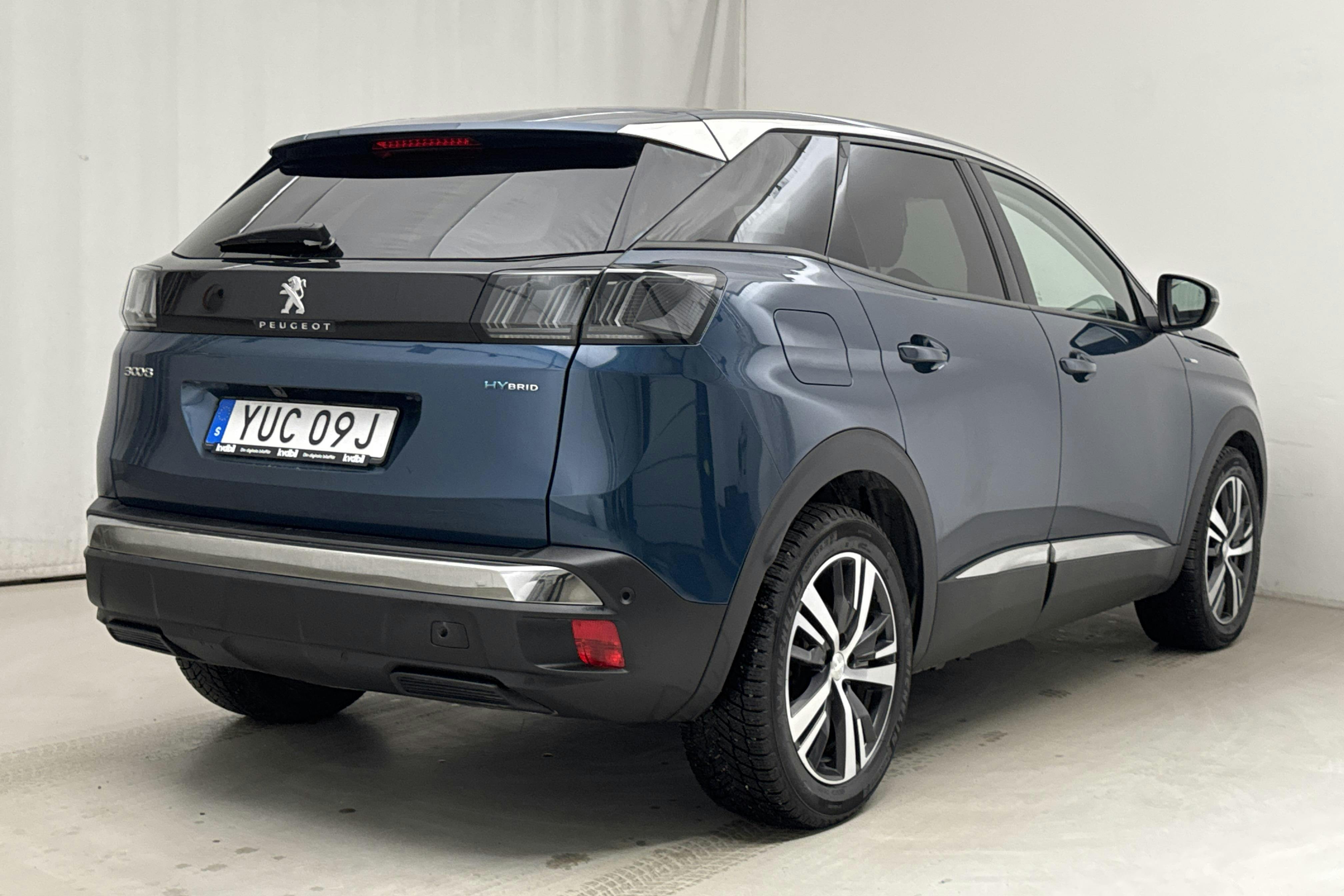 Peugeot 3008 1.6 Plug-in Hybrid (225hk) - 79 480 km - Automatic - blue - 2021
