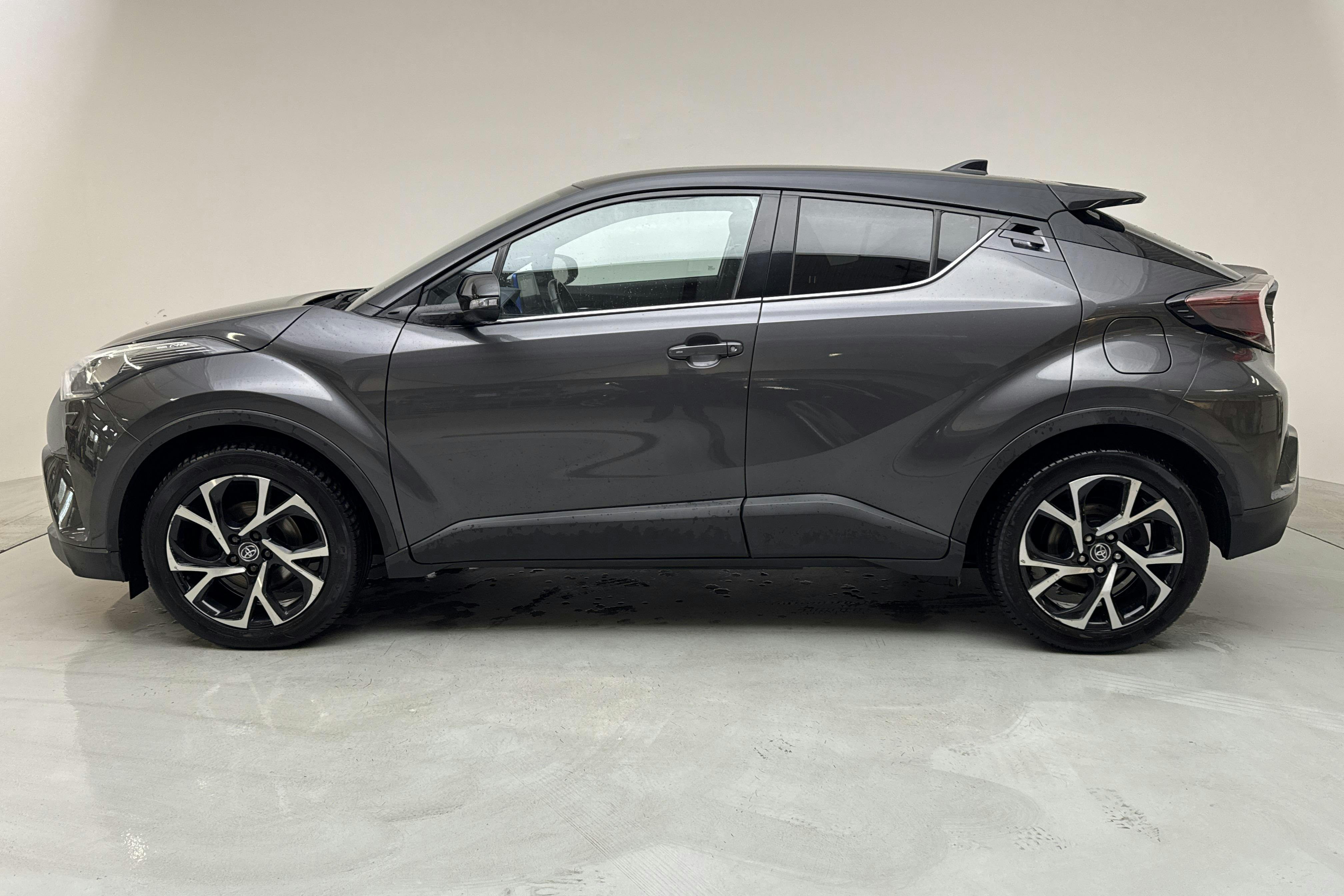Toyota C-HR 1.2T AWD (116hk) - 82 720 km - Automatic - Dark Grey - 2017