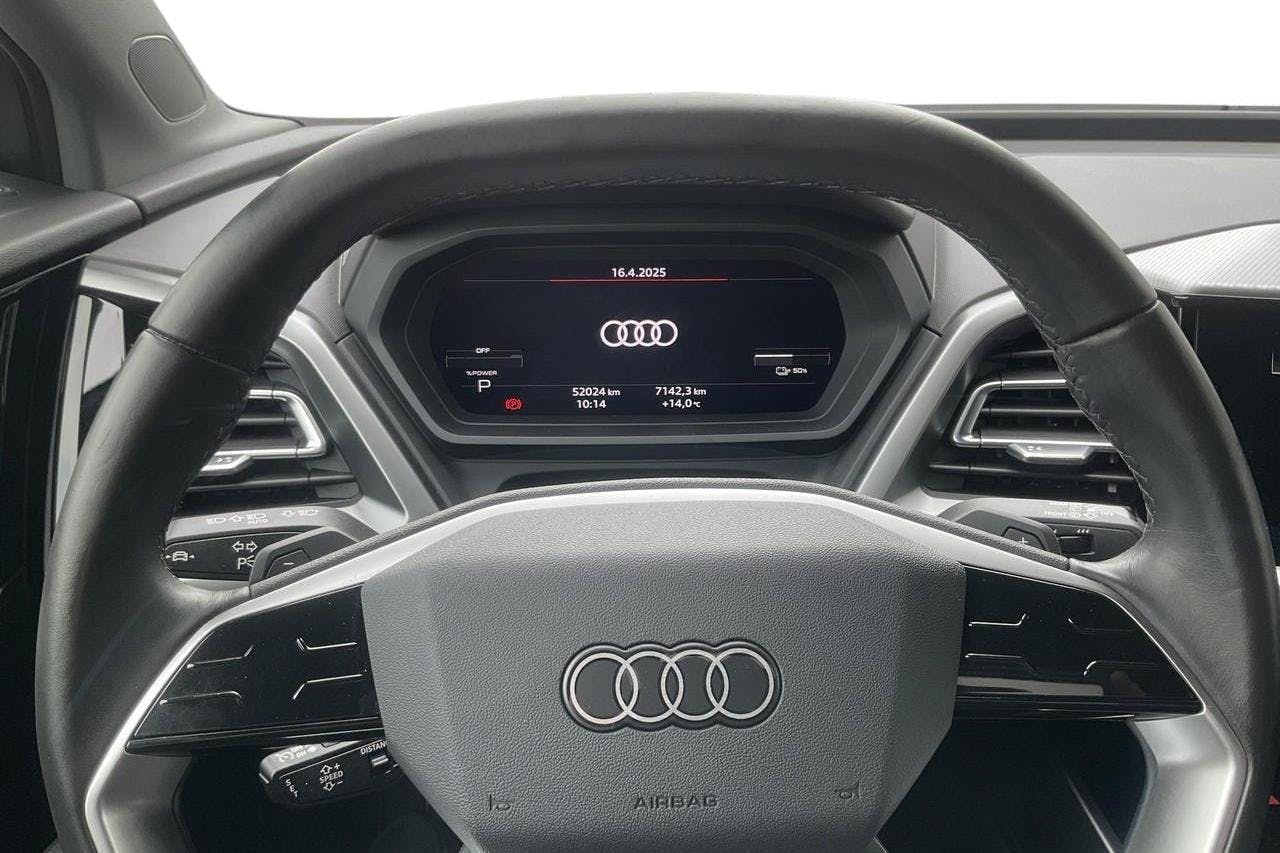 Audi Q4 50 e-tron quattro 77 kWh (299hk) - 52 020 km - Automaatne - hall - 2022