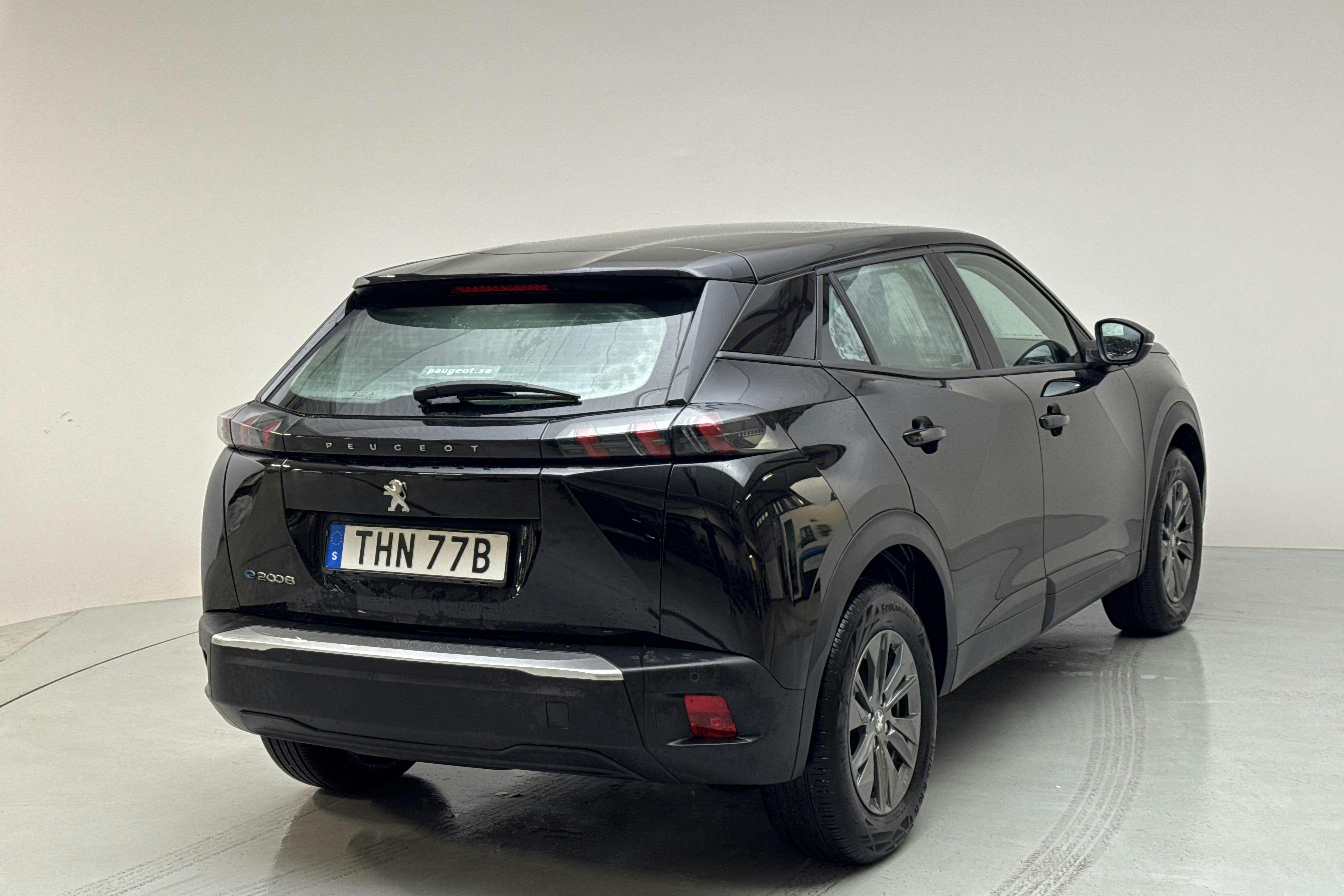 Peugeot e-2008 50 kWh (136hk) - 43 380 km - Automaatne - must - 2022
