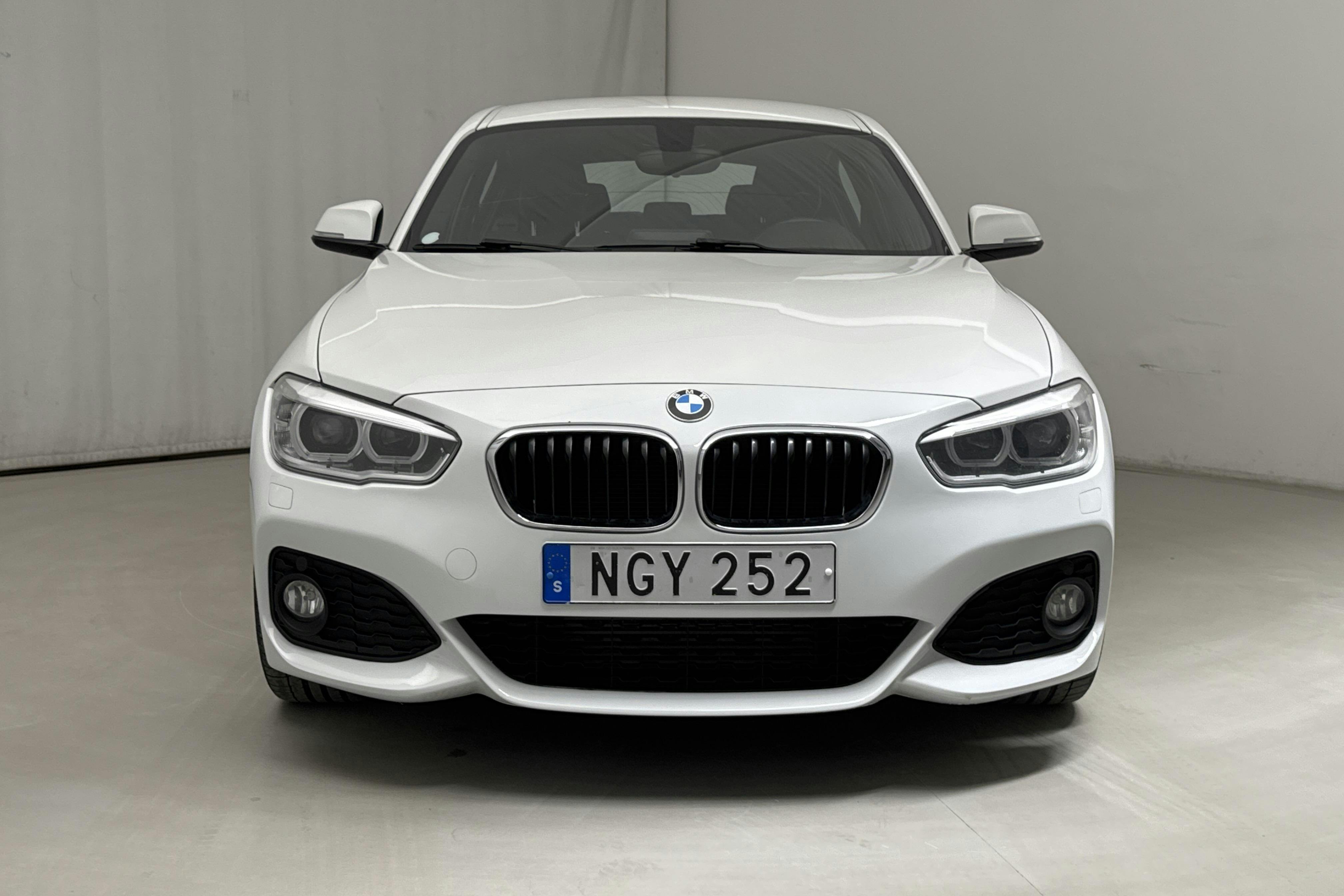 BMW 118d 5dr, F20 (150hk) - 142 320 km - Automatic - white - 2016