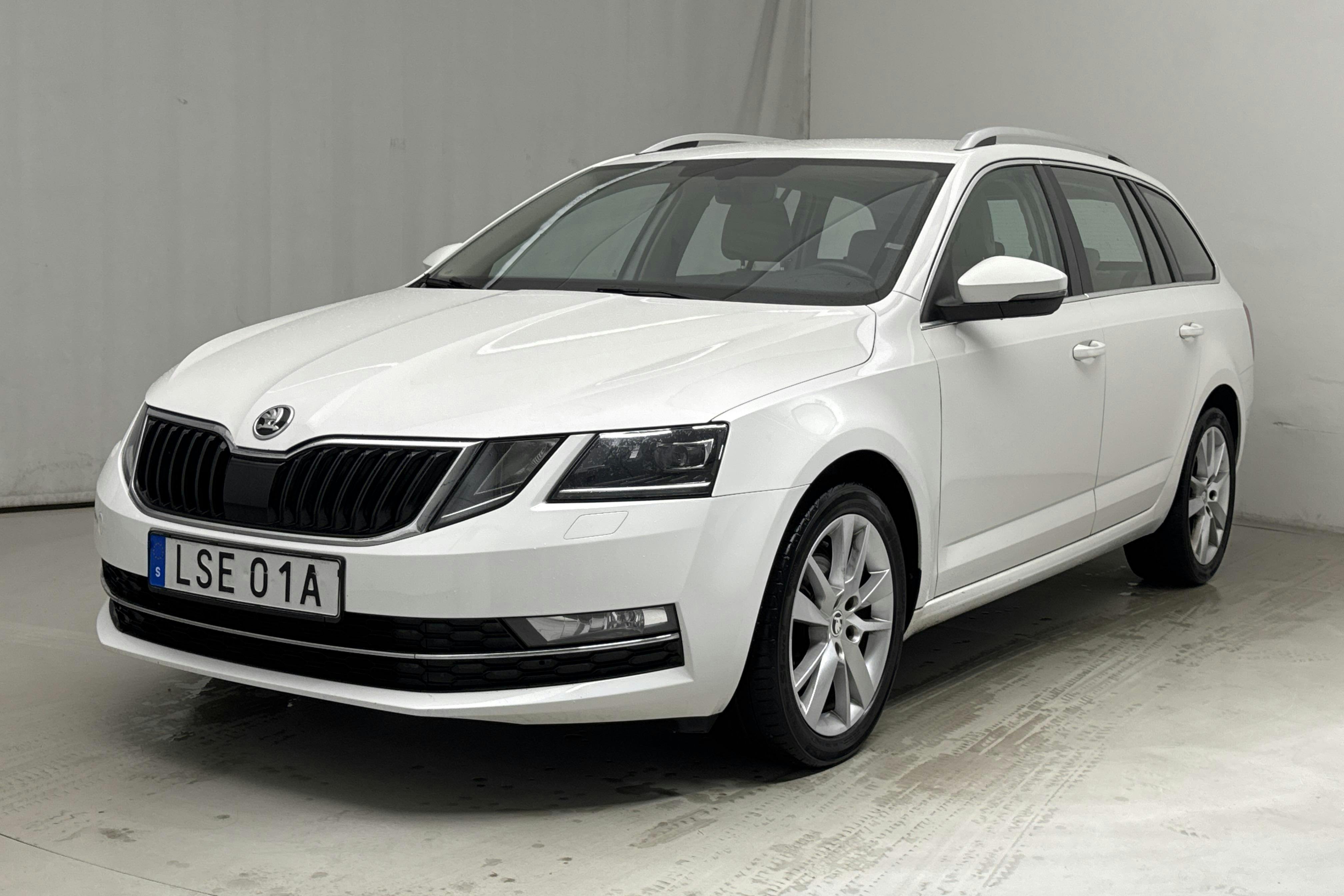 Skoda Octavia III 1.5 TSI Combi (150hk) - 14 377 mil - Automat - vit - 2019