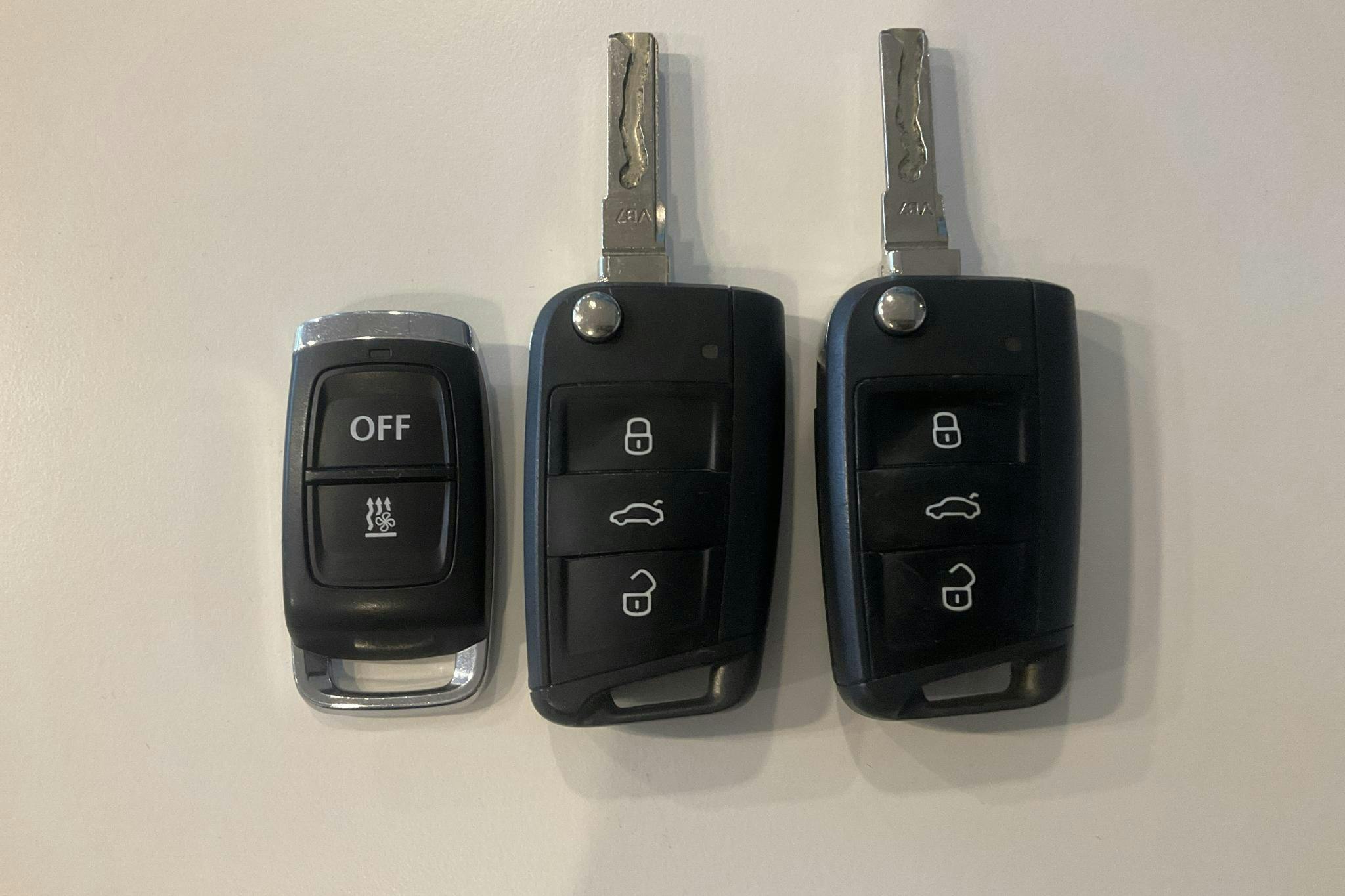 Skoda Octavia III 1.5 TSI Combi (150hk) - 143 770 km - Automatic - white - 2019