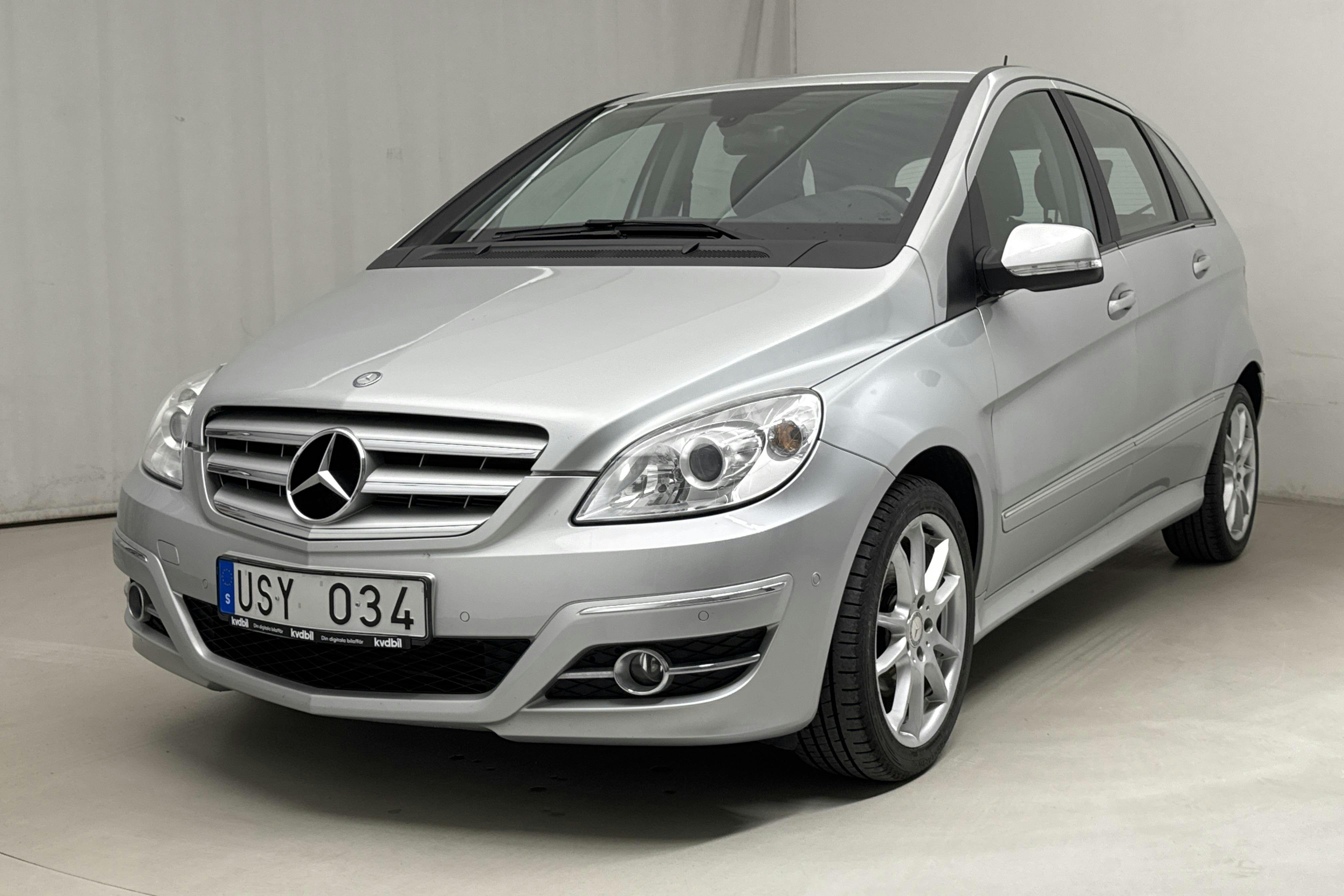 Mercedes B 180 CDI (109hk) - 92 830 km - Automaatne - Light Grey - 2010