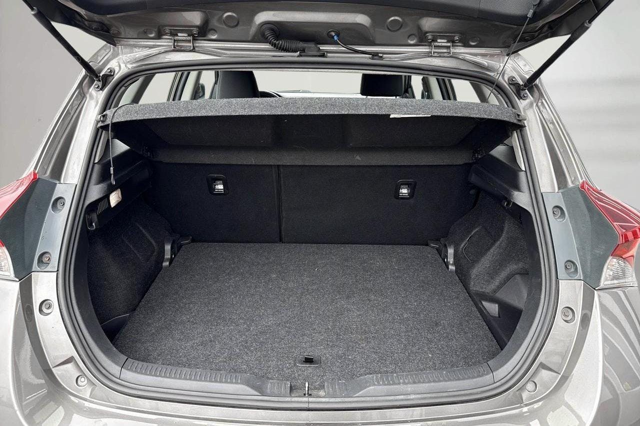 Toyota Auris 1.8 HSD 5dr (136hk) - 103 400 km - Automaatne - Dark Grey - 2017