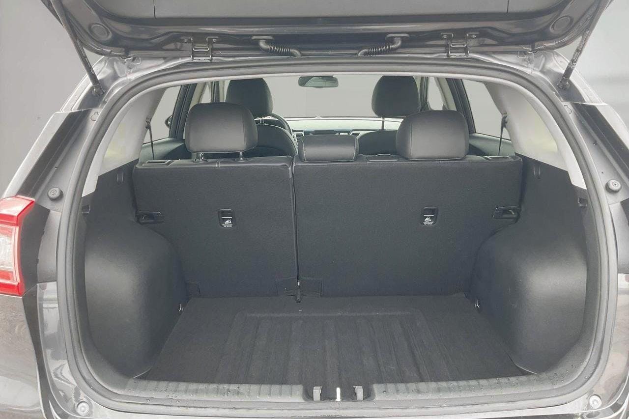 KIA Niro Hybrid 1.6 (141hk) - 65 120 km - Automatic - gray - 2018