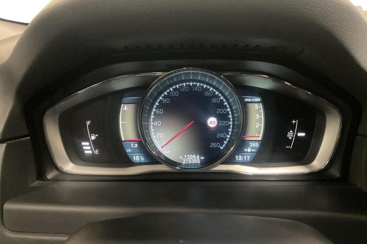 Volvo XC70 II D4 AWD (181hk) - 215 370 km - Manualna - niebieski - 2014