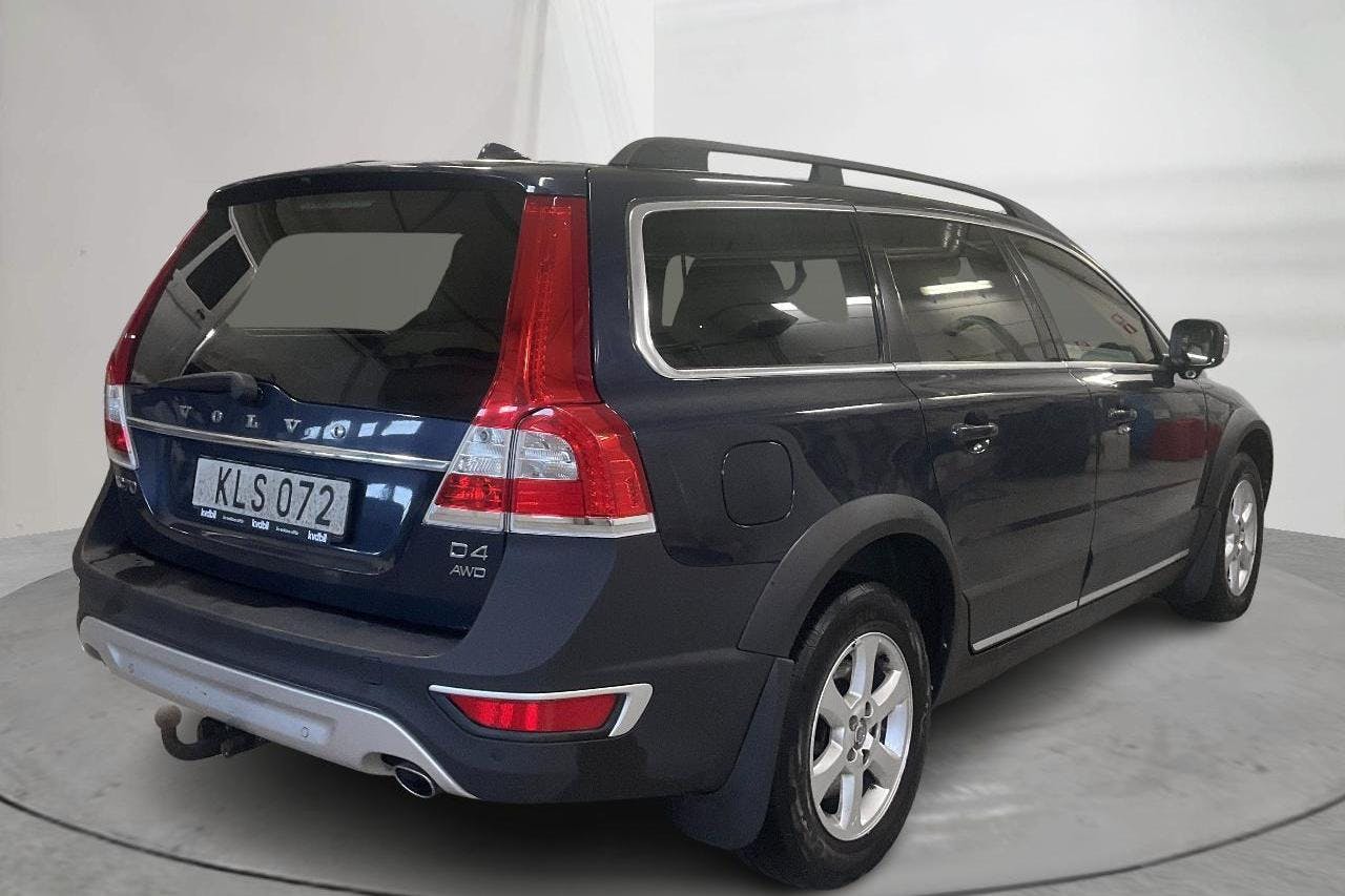 Volvo XC70 II D4 AWD (181hk) - 215 370 km - Manualna - niebieski - 2014
