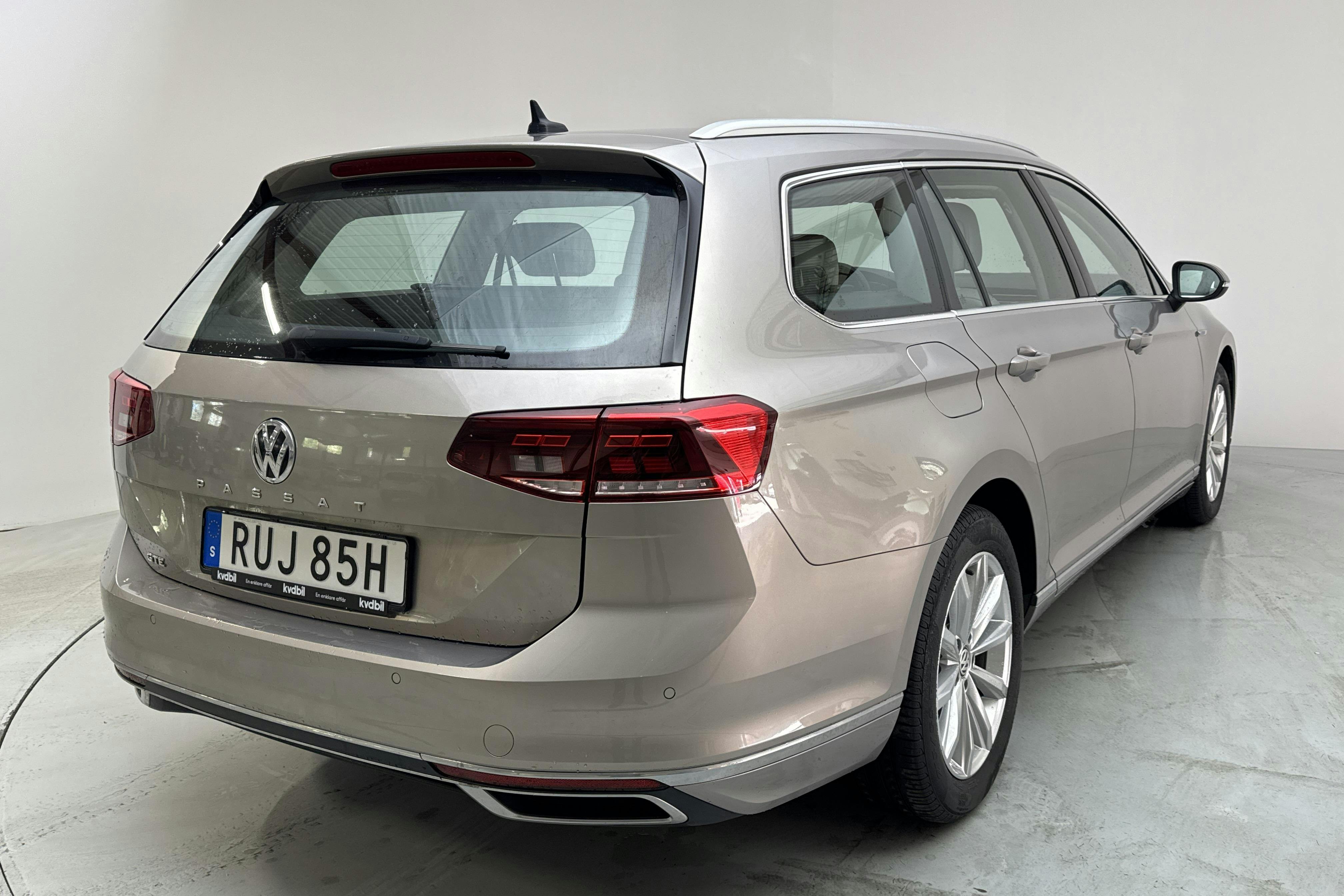 VW Passat 1.4 GTE Sportscombi (218hk) - 81 670 km - Automatic - Light Brown - 2020