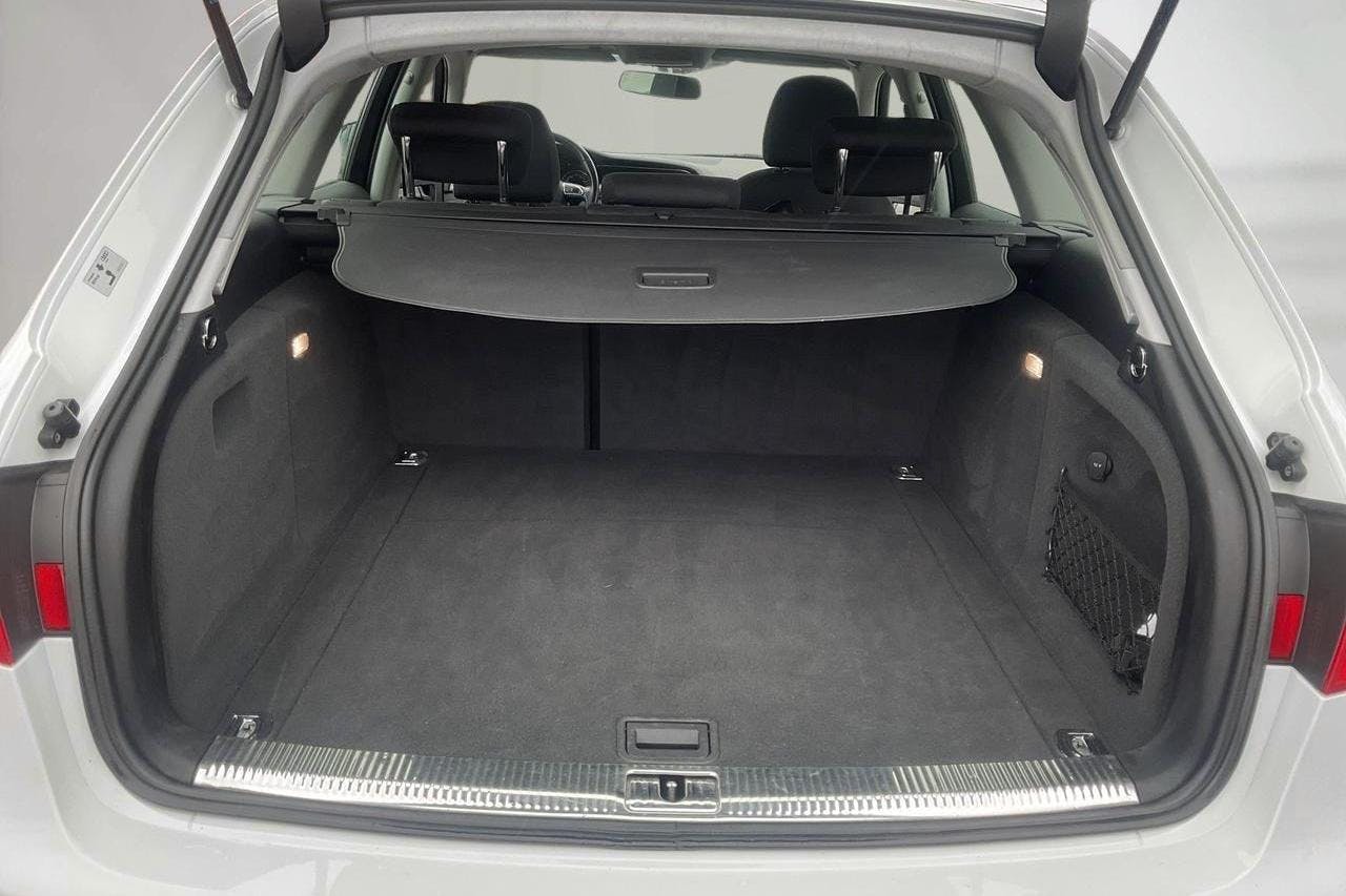 Audi A4 2.0 TDI Avant quattro (177hk) - 129 020 km - Automaatne - valge - 2014