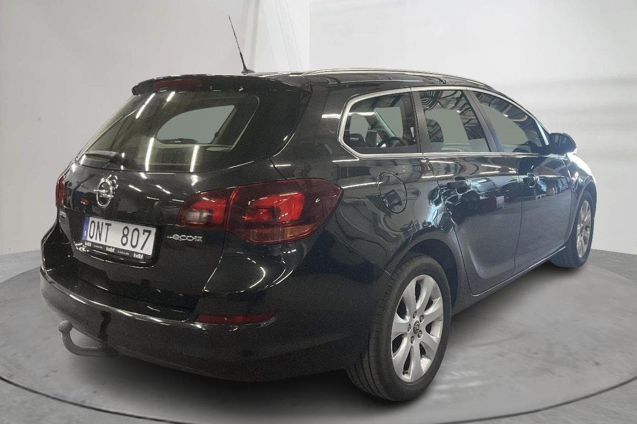 Opel Astra 1.7 CDTI ecoFLEX Sports Tourer (130hk) - 14 100 mil - Manuell - svart - 2012