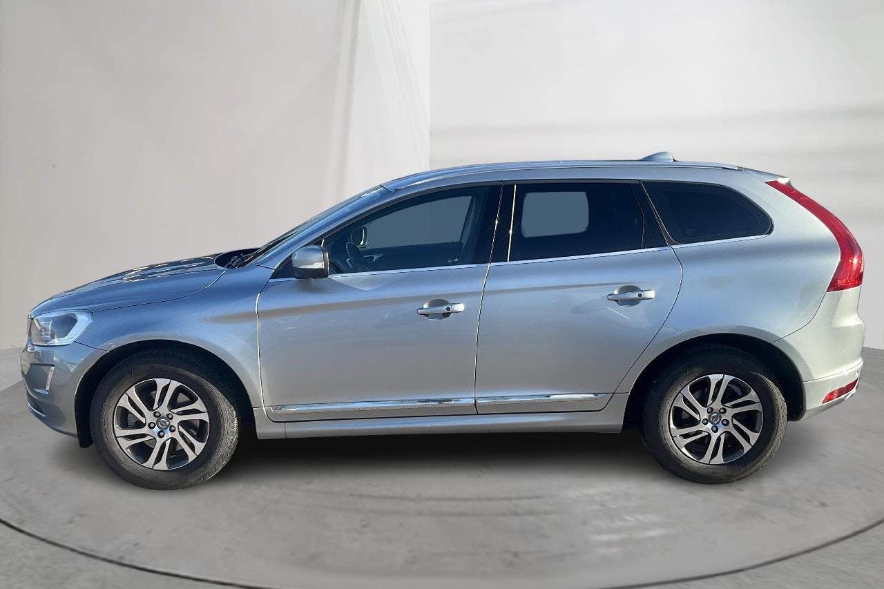 Volvo XC60 D4 AWD (181hk) - 29 283 mil - Automat - silver - 2015