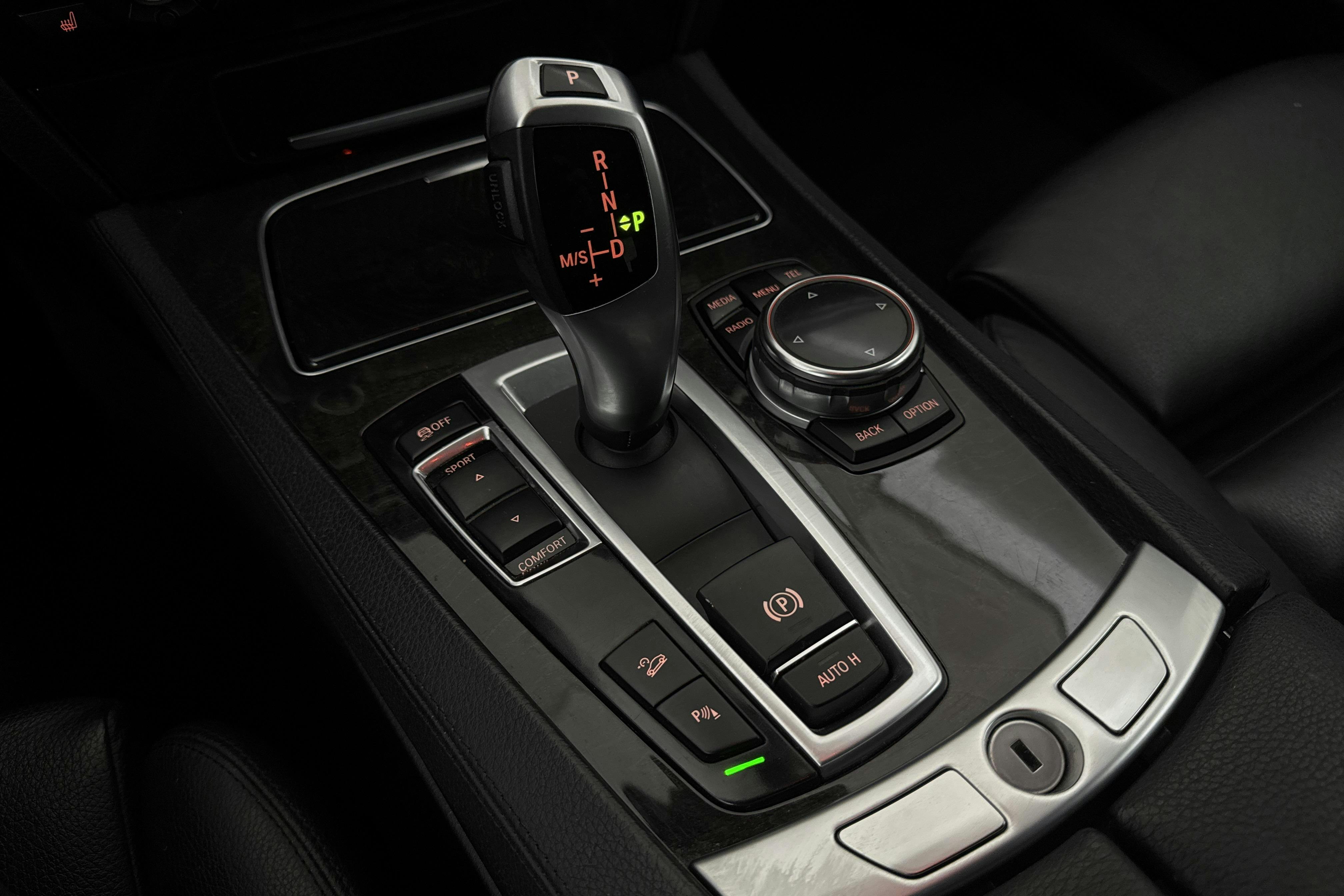 BMW 730d xDrive Sedan, F01 (258hk) - 172 210 km - Automatic - gray - 2014