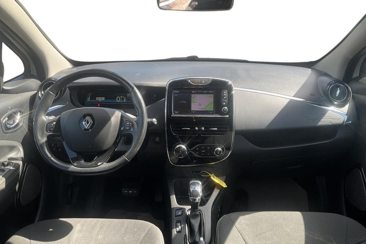 Renault Zoe 41 kWh R90 (92hk) - 8 221 mil - Automat - vit - 2017