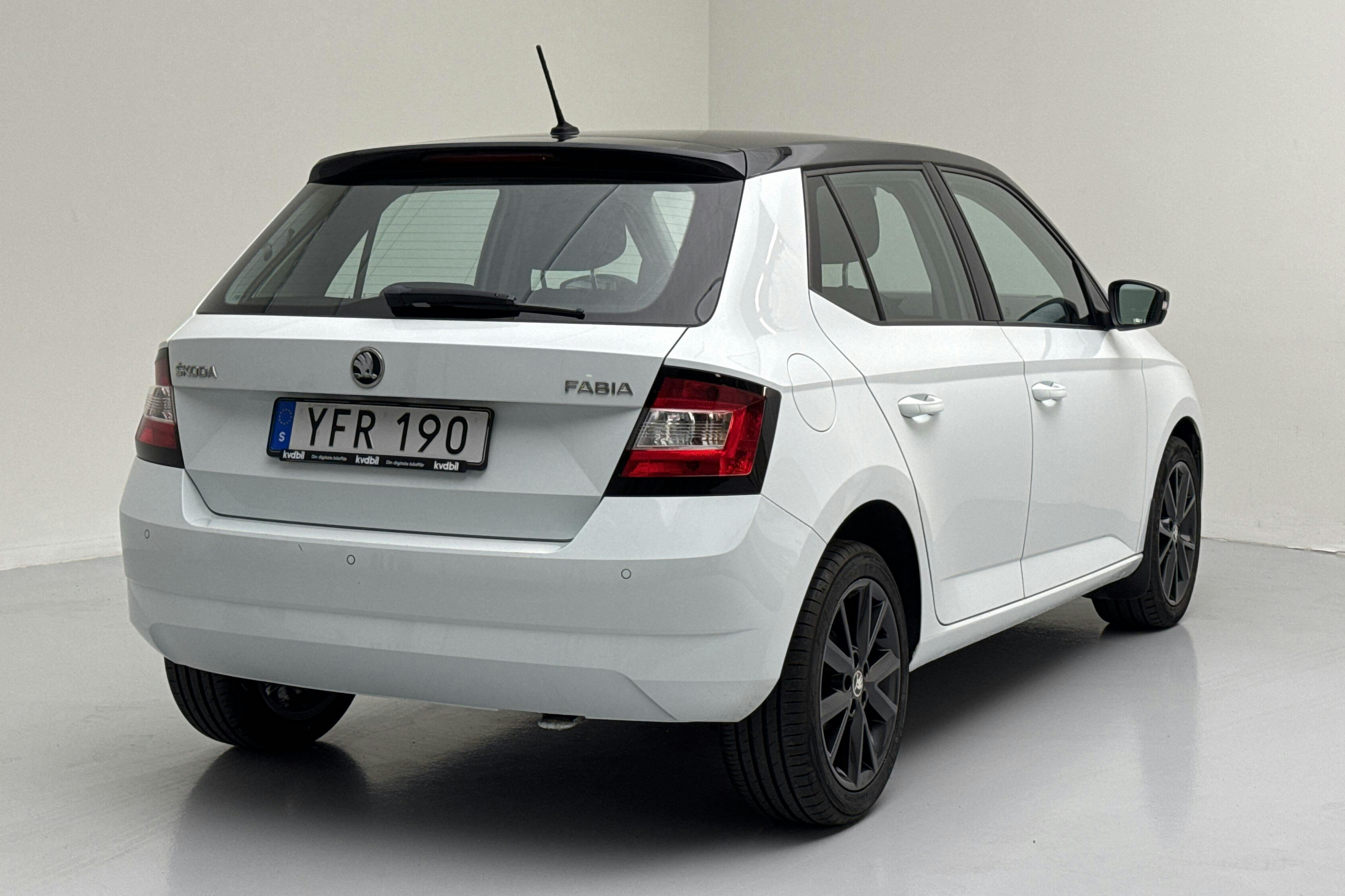 Skoda Fabia 1.2 TSI (90hk) - 111 190 km - Käsitsi - valge - 2017
