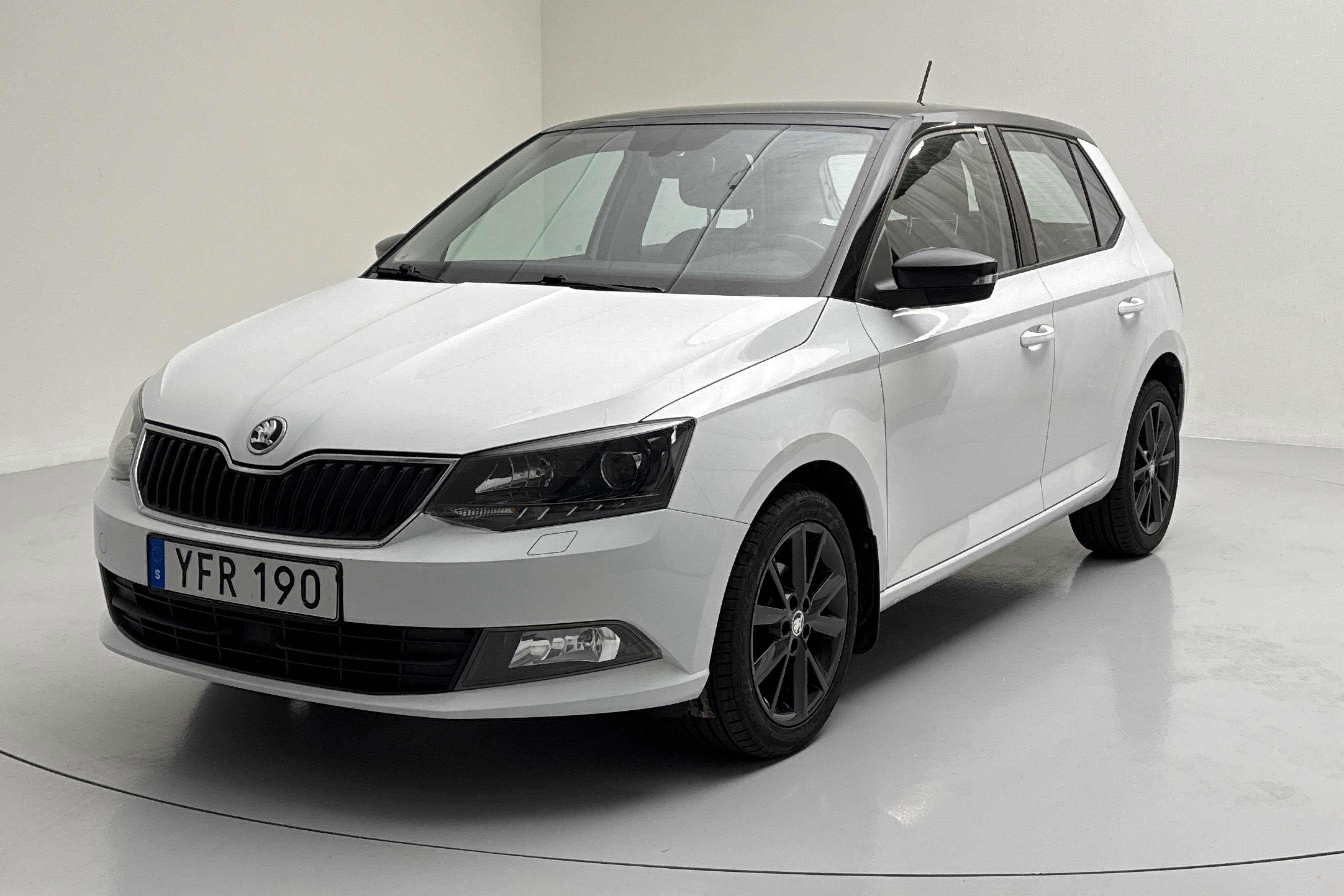 Skoda Fabia 1.2 TSI (90hk) - 111 190 km - Käsitsi - valge - 2017