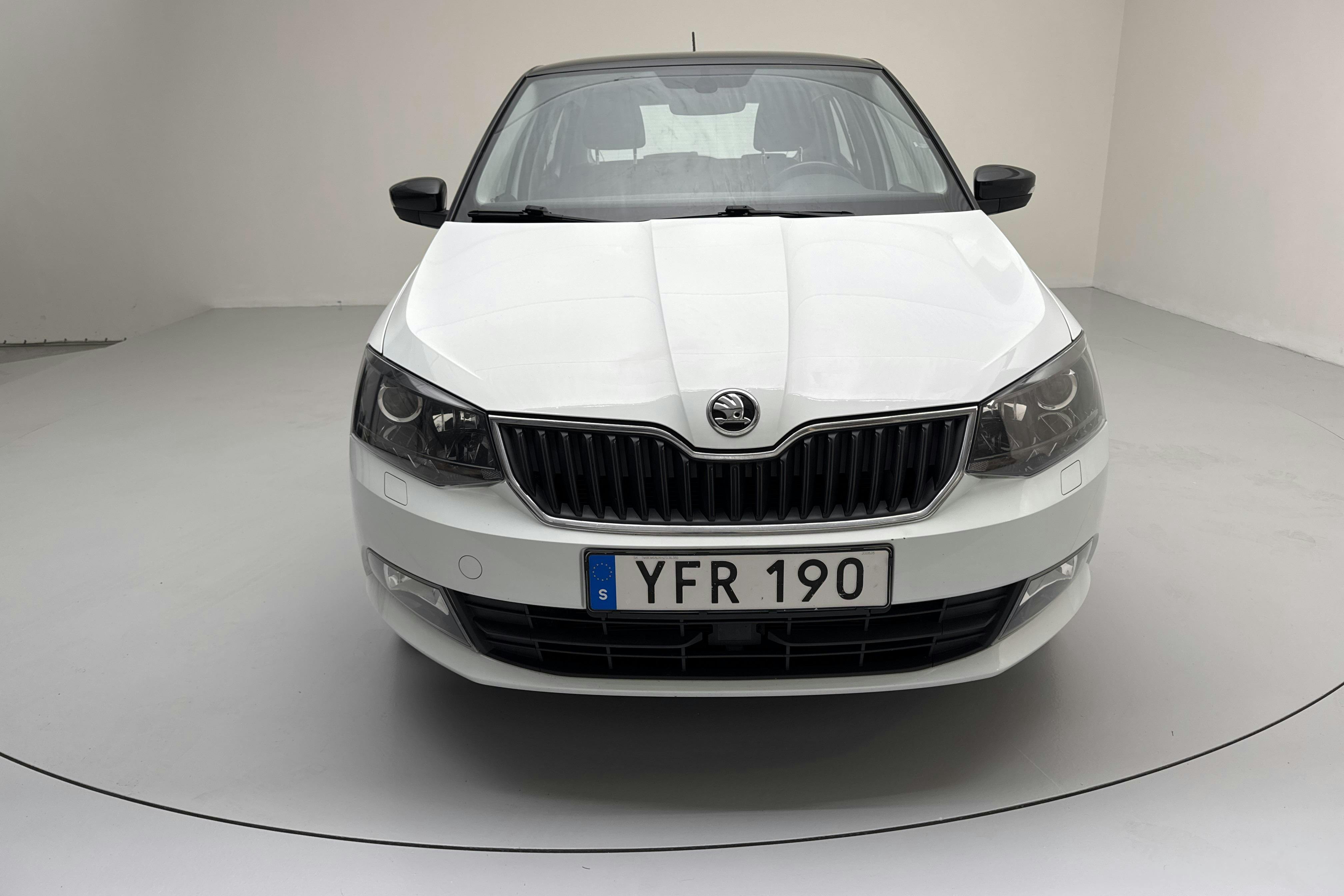 Skoda Fabia 1.2 TSI (90hk) - 111 190 km - Käsitsi - valge - 2017