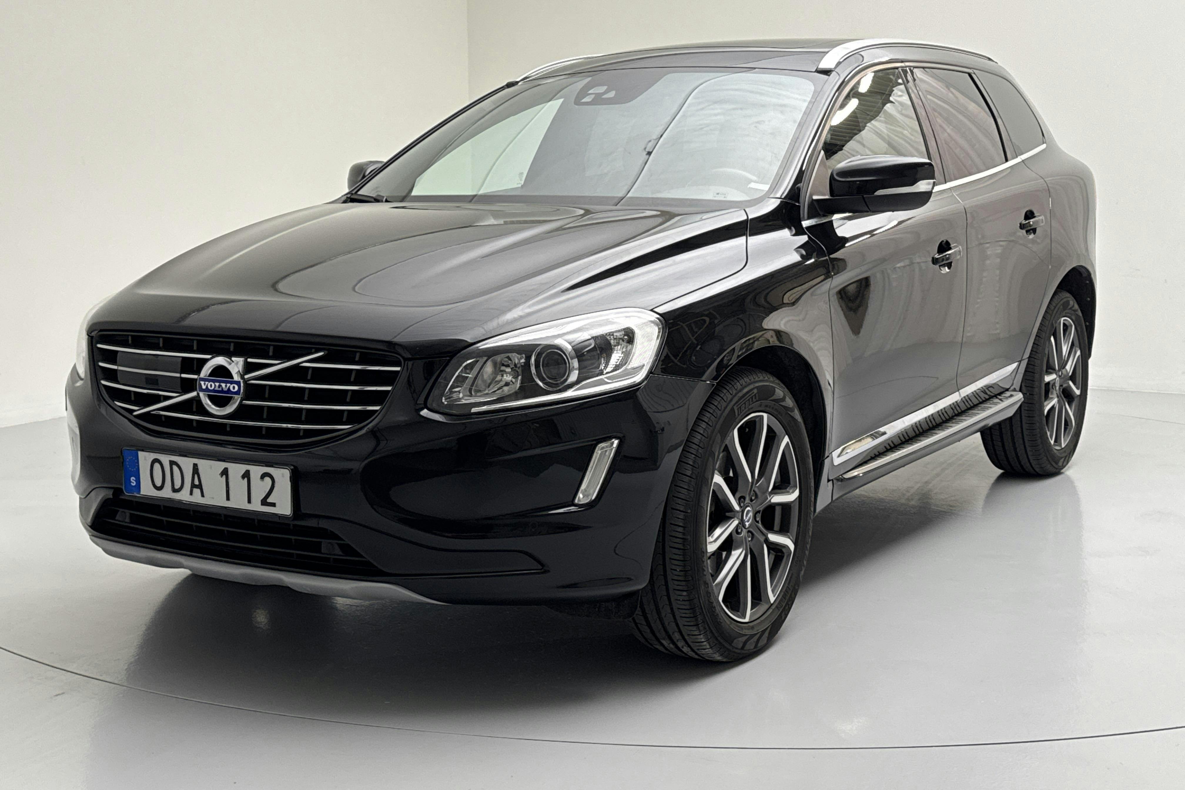 Volvo XC60 D4 AWD (190hk) - 17 124 mil - Automat - svart - 2017