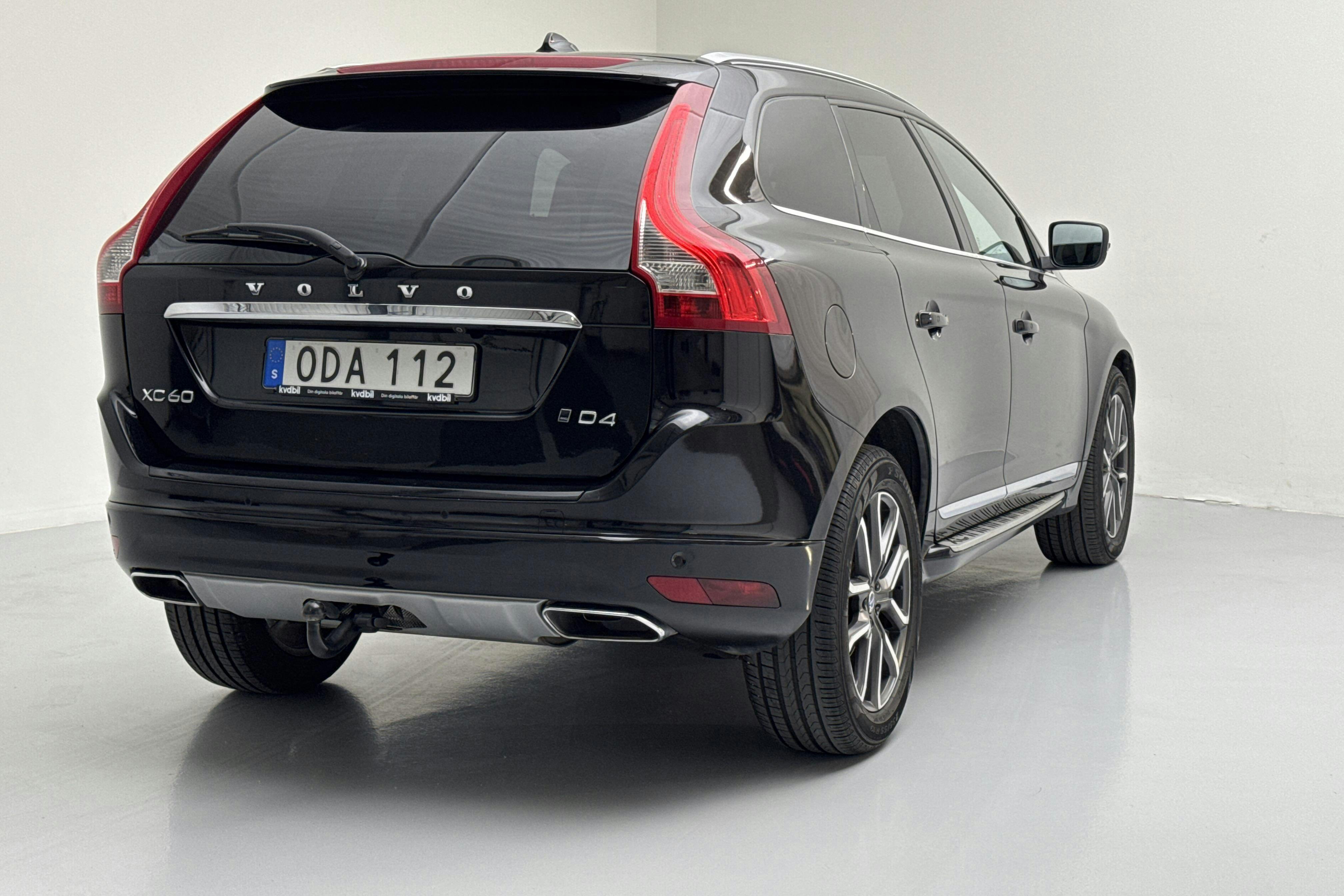 Volvo XC60 D4 AWD (190hk) - 17 124 mil - Automat - svart - 2017