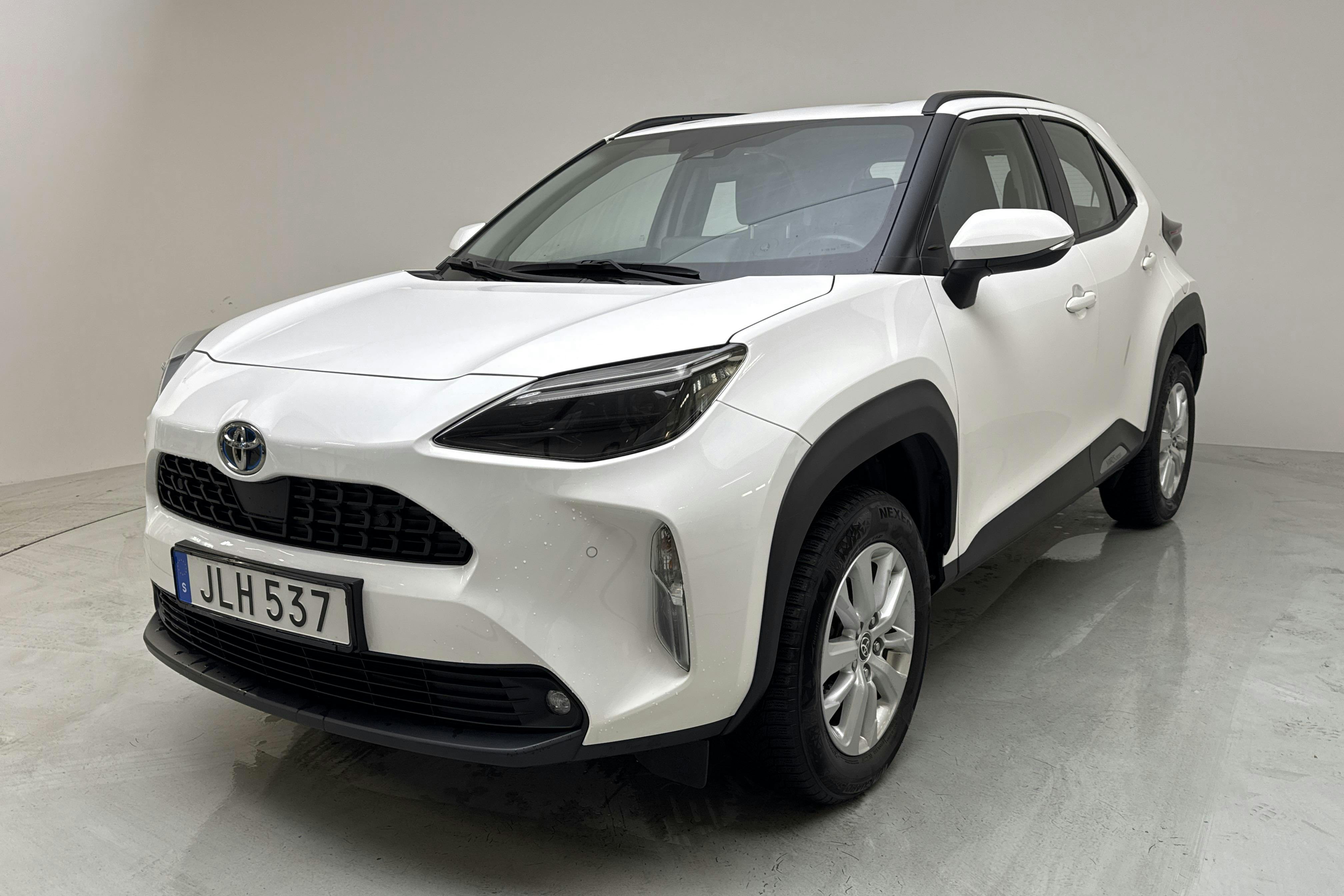 Toyota Yaris Cross 1.5 Hybrid AWD (116hk) - 61 580 km - Automatyczna - biały - 2023