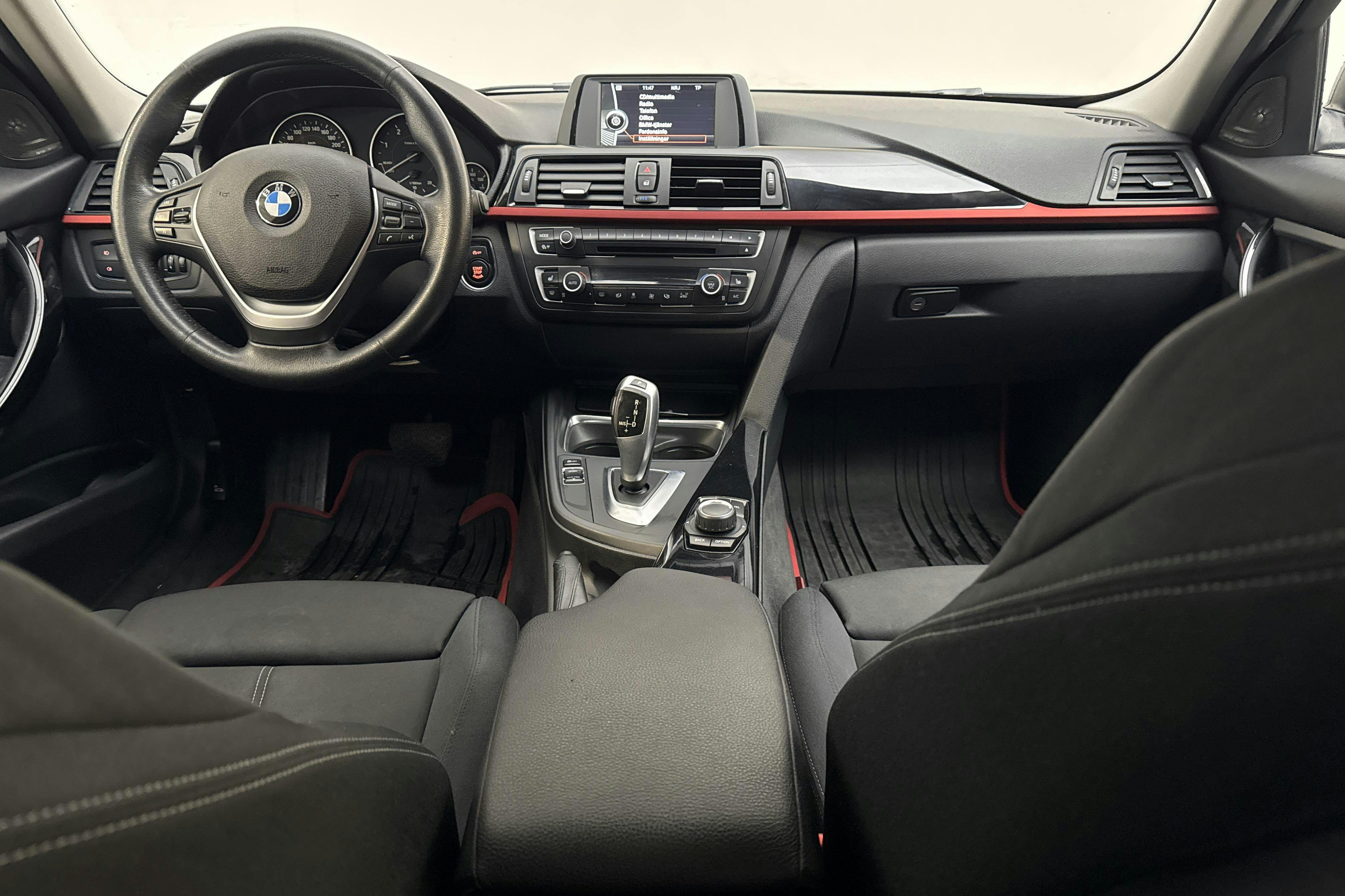 BMW 320d Touring, F31 (184hk) - 188 090 km - Automatic - black - 2013