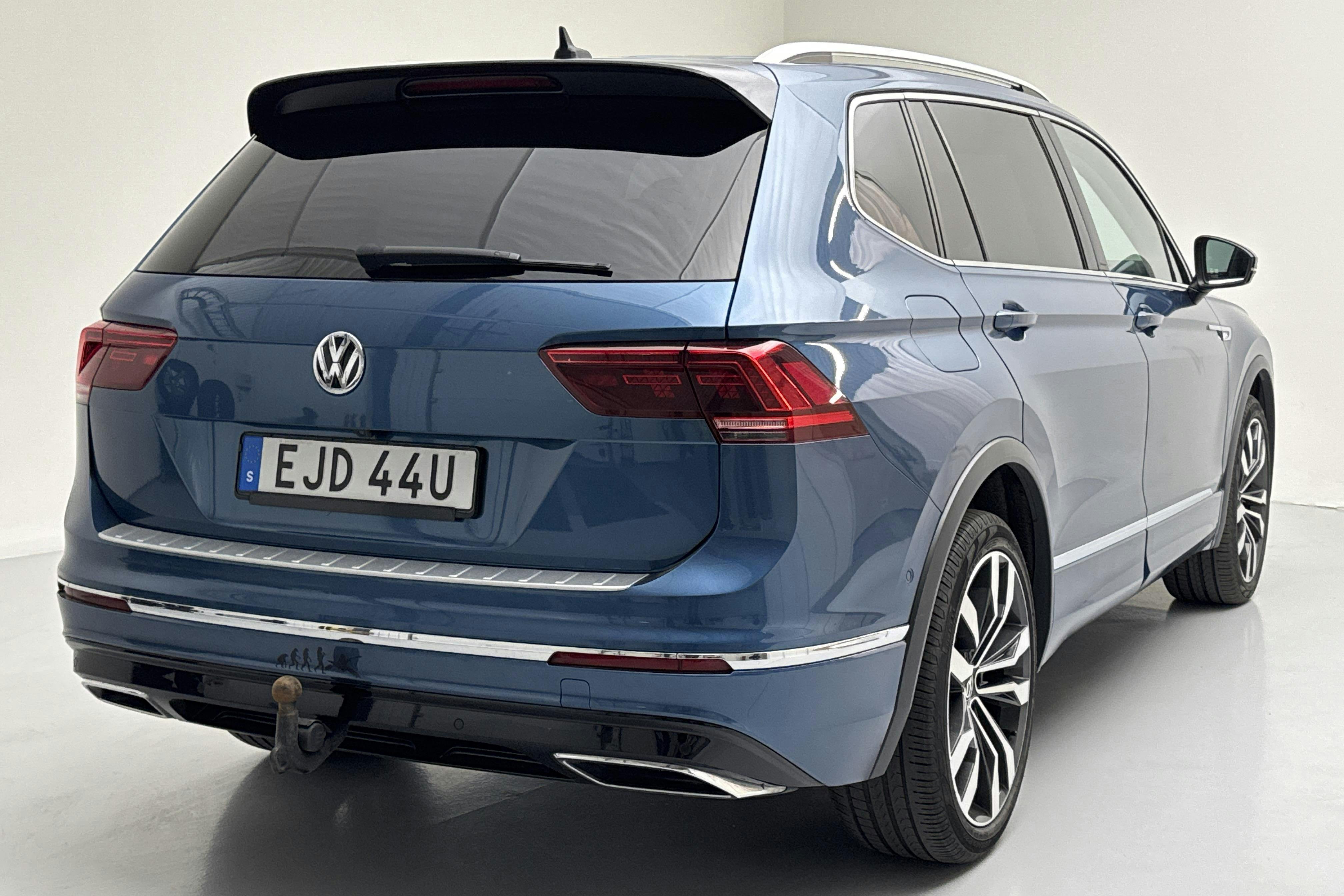 VW Tiguan Allspace 2.0 TDI 4MOTION (200hk) - 188 640 km - Automatic - Light Blue - 2021