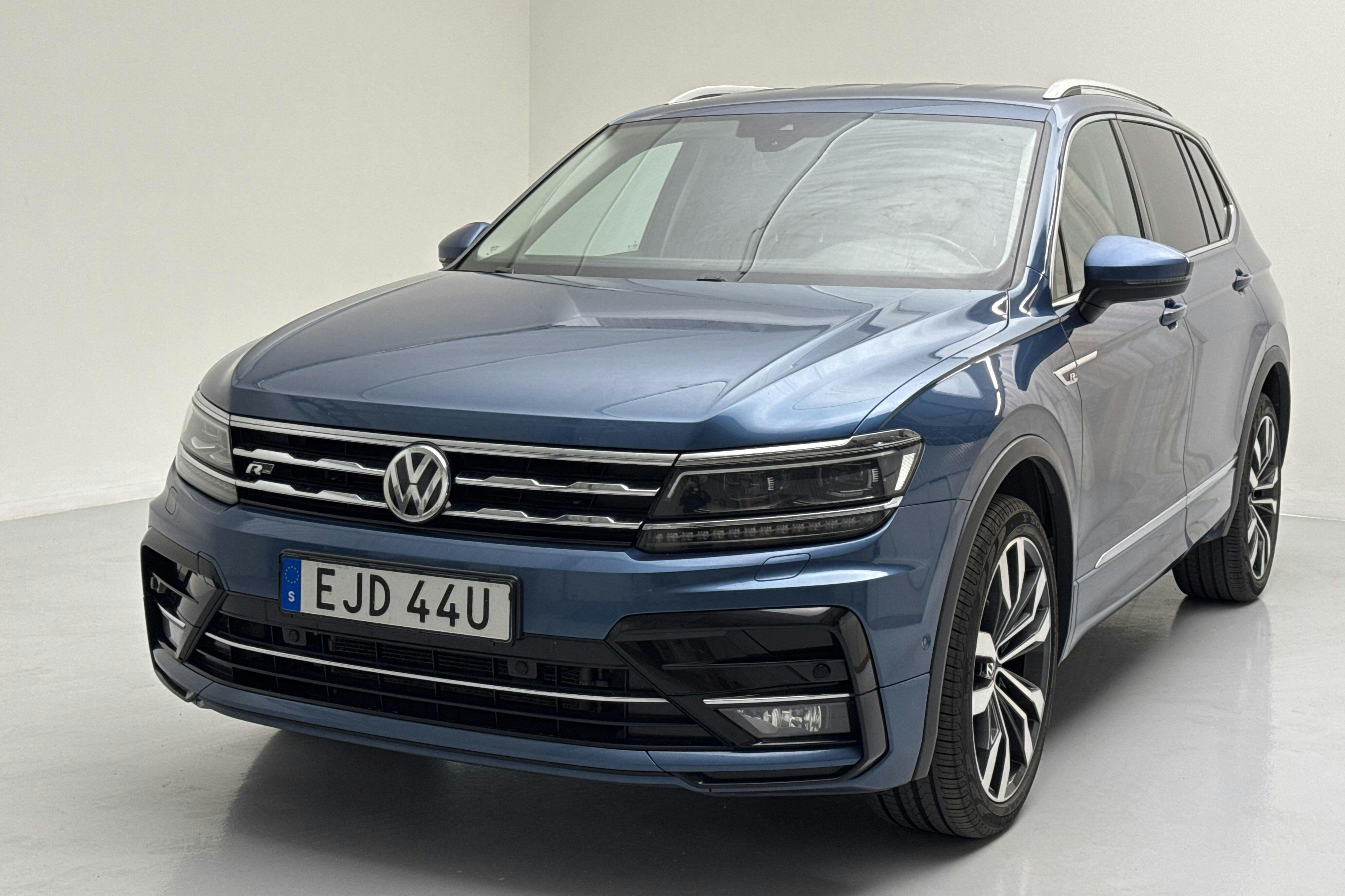 VW Tiguan Allspace 2.0 TDI 4MOTION (200hk) - 188 640 km - Automatic - Light Blue - 2021