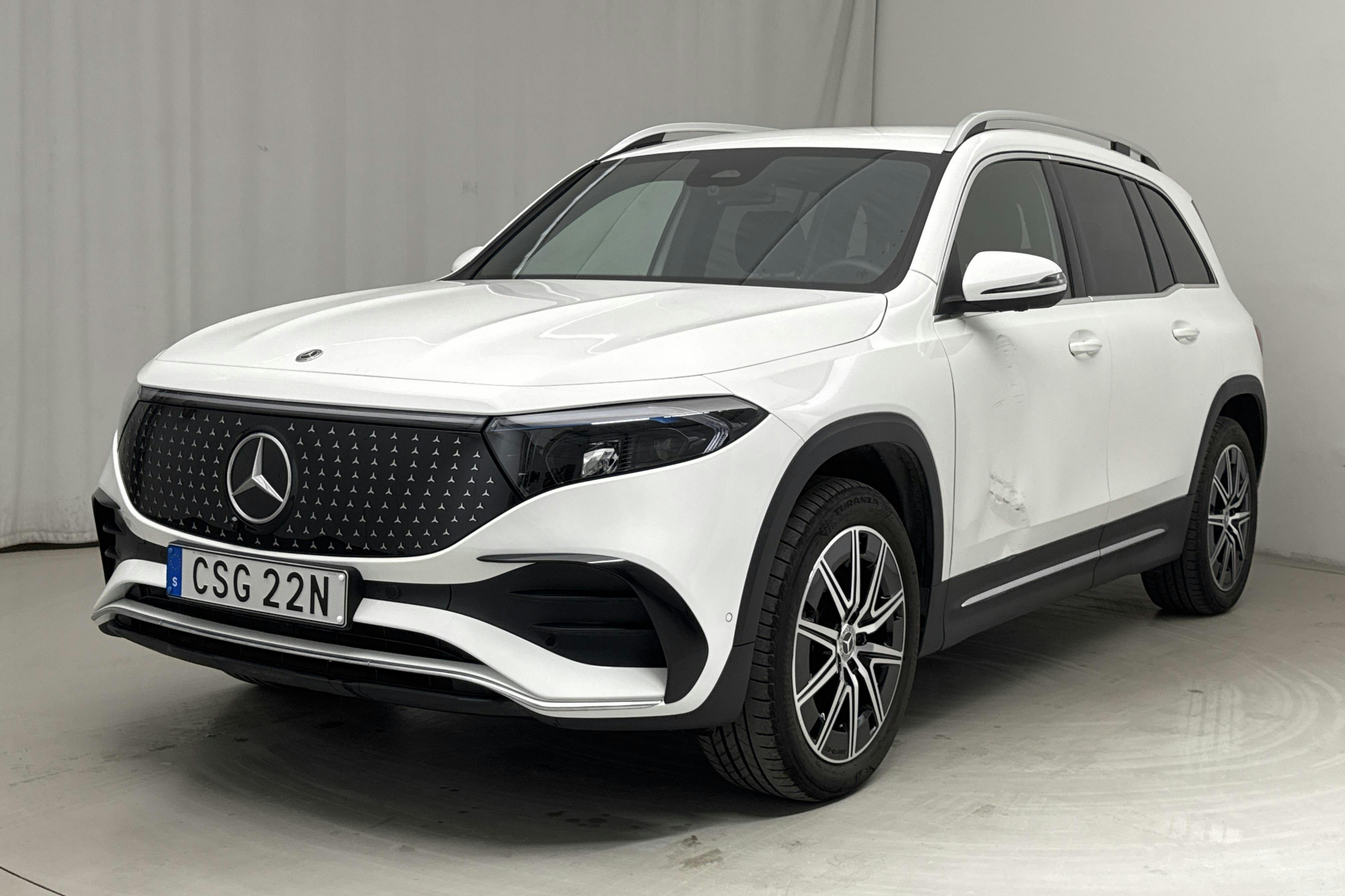 Mercedes EQB 300 4MATIC X243 (228hk) - 30 490 km - Automaatne - valge - 2024