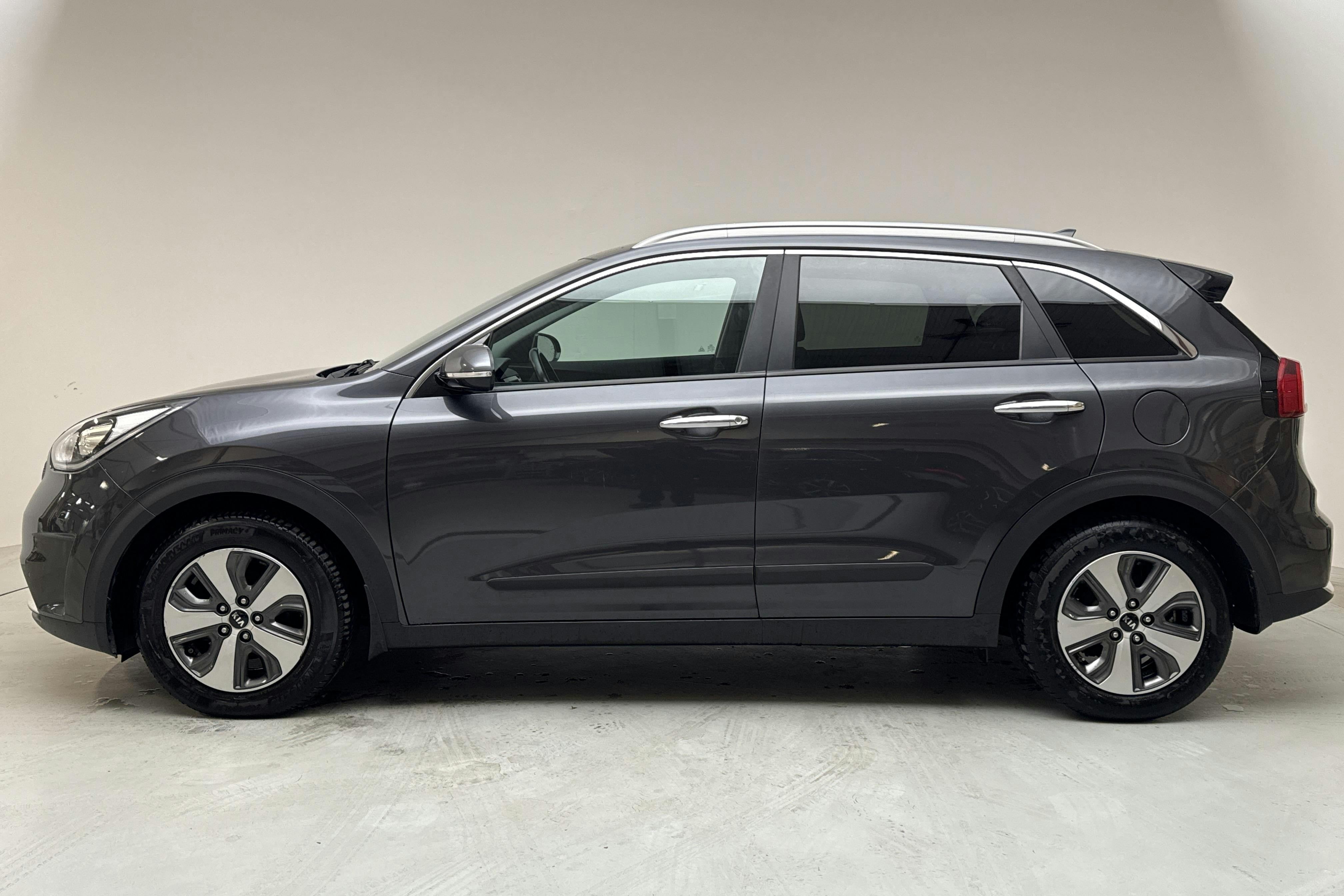 KIA Niro Hybrid 1.6 (141hk) - 138 990 km - Automatic - gray - 2017