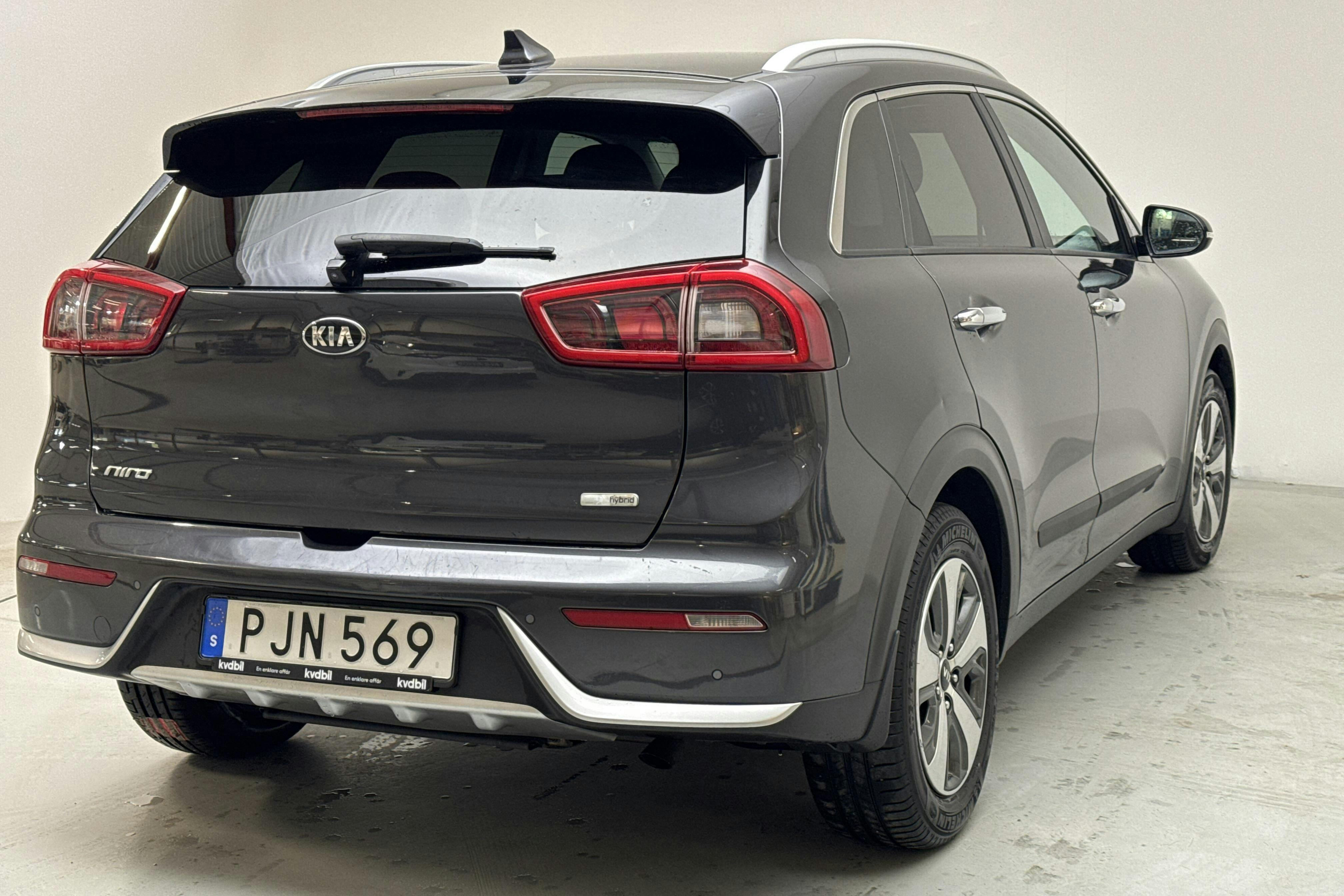 KIA Niro Hybrid 1.6 (141hk) - 138 990 km - Automatic - gray - 2017
