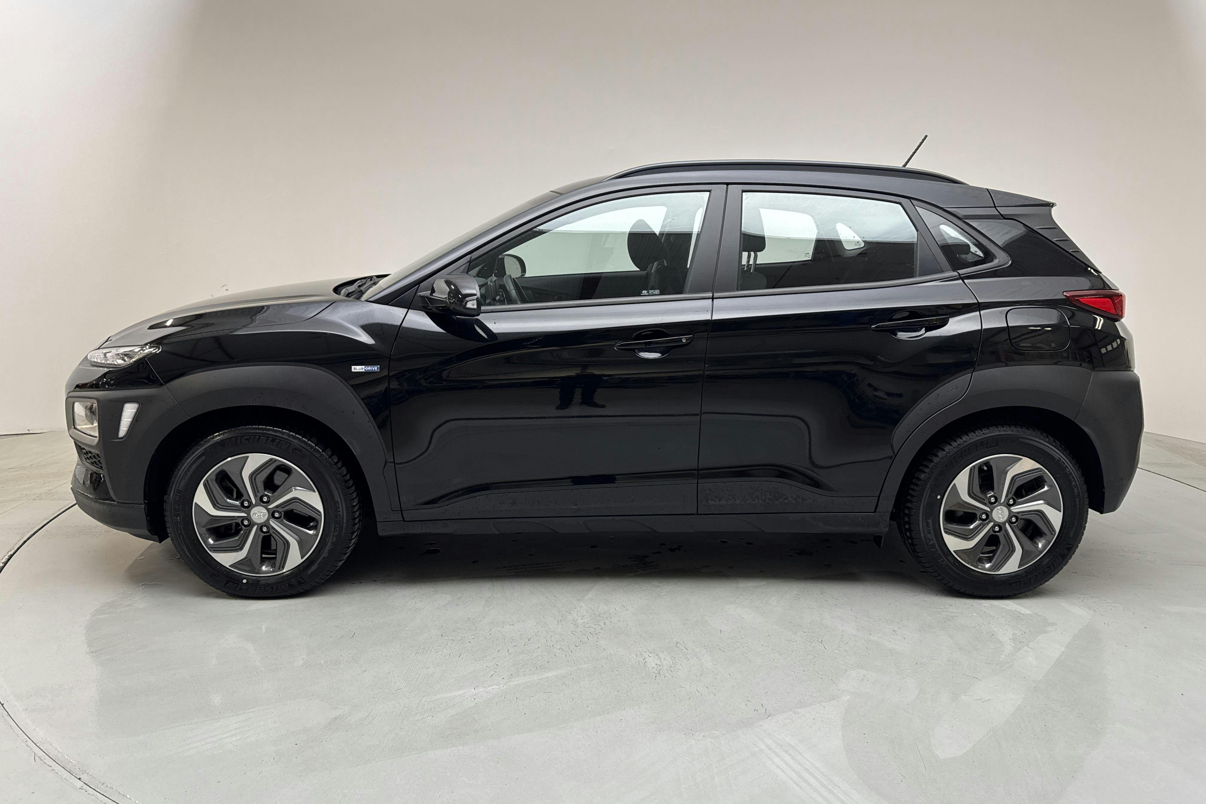 Hyundai Kona 1.6 GDI Hybrid (141hk) - 29 850 km - Automatic - black - 2020