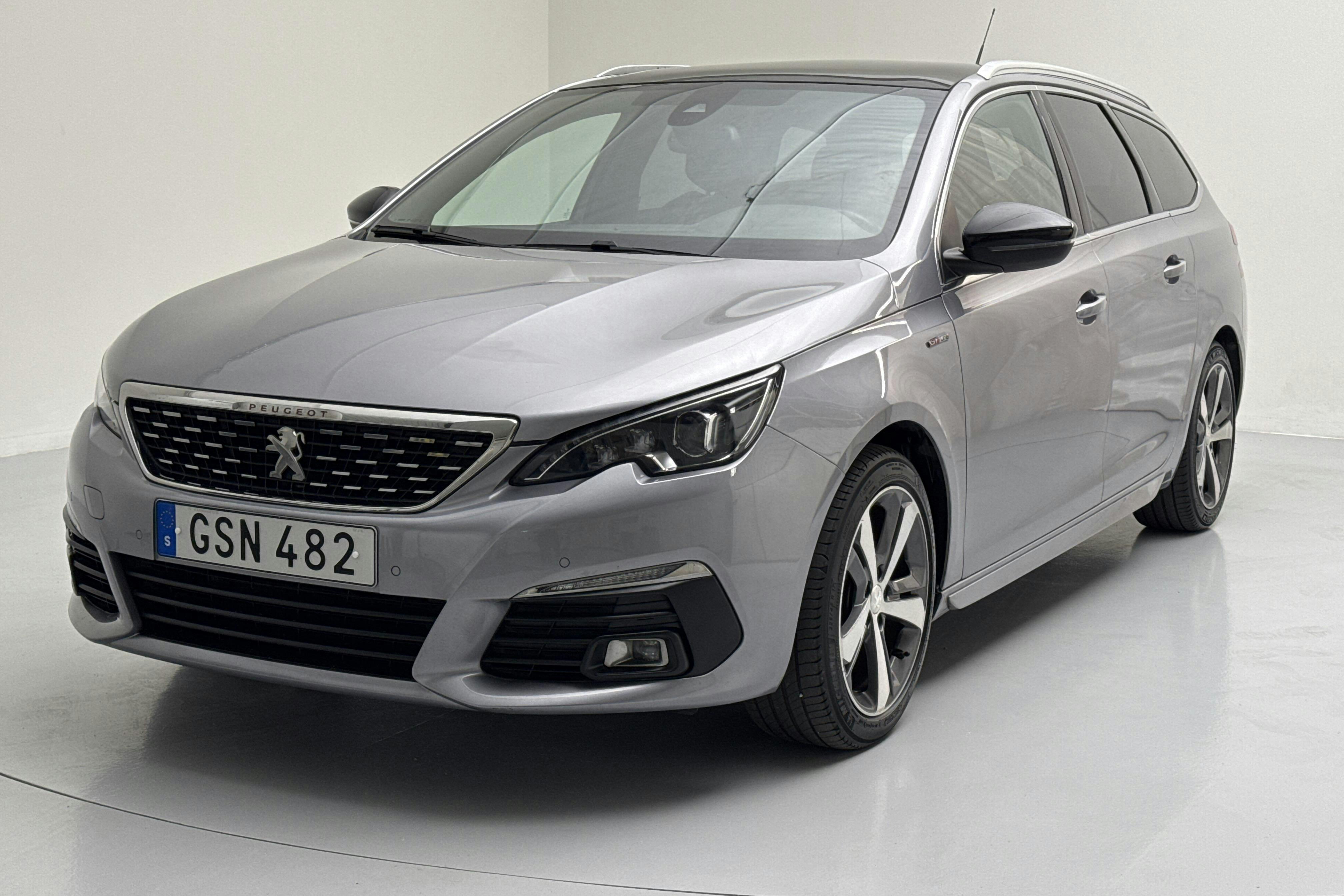 Peugeot 308 SW PureTech (130hk) - 51 820 km - Automatyczna - szary - 2020