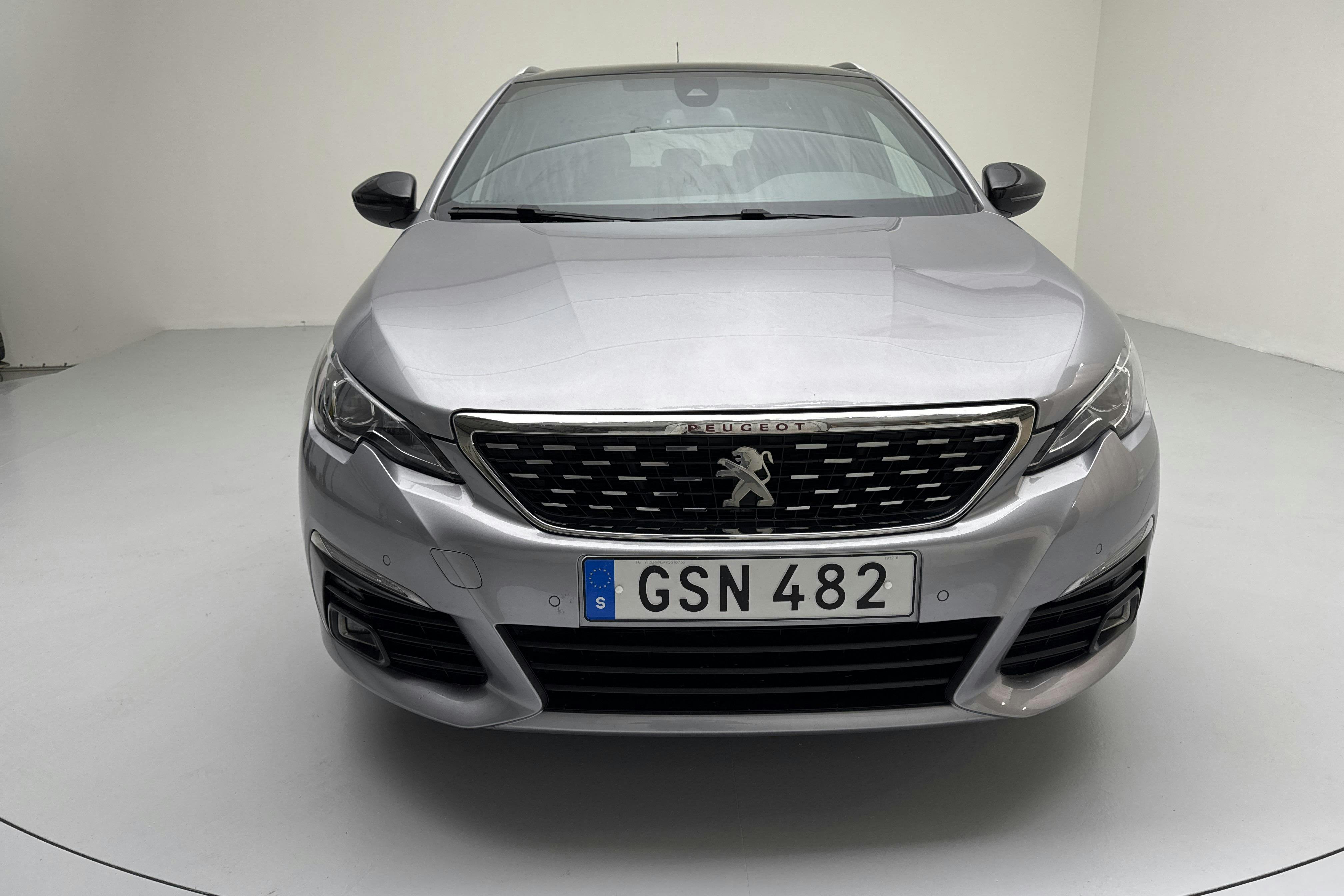 Peugeot 308 SW PureTech (130hk) - 51 820 km - Automatic - gray - 2020