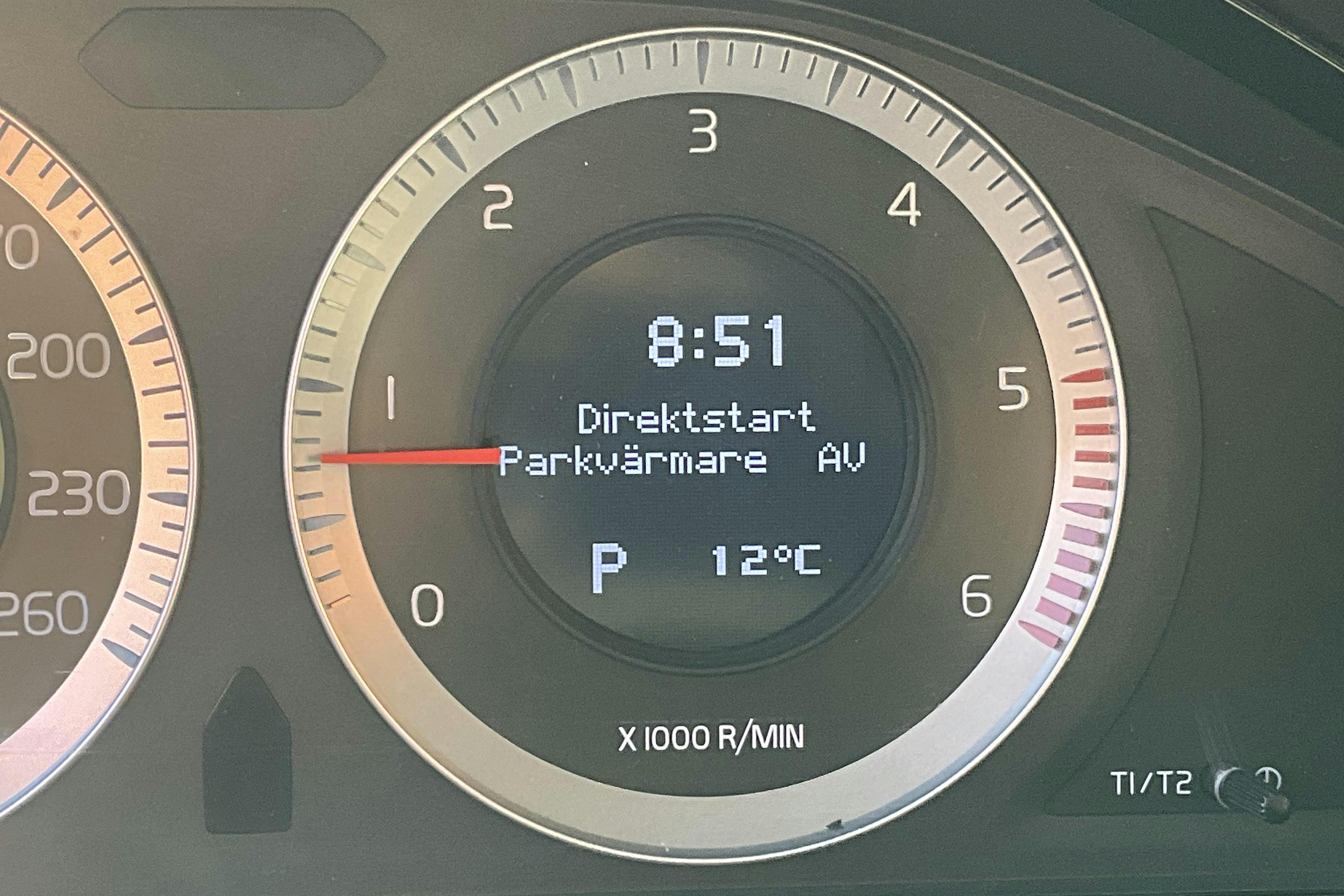 Volvo XC60 D3 AWD (163hk) - 28 312 mil - Automat - brun - 2011