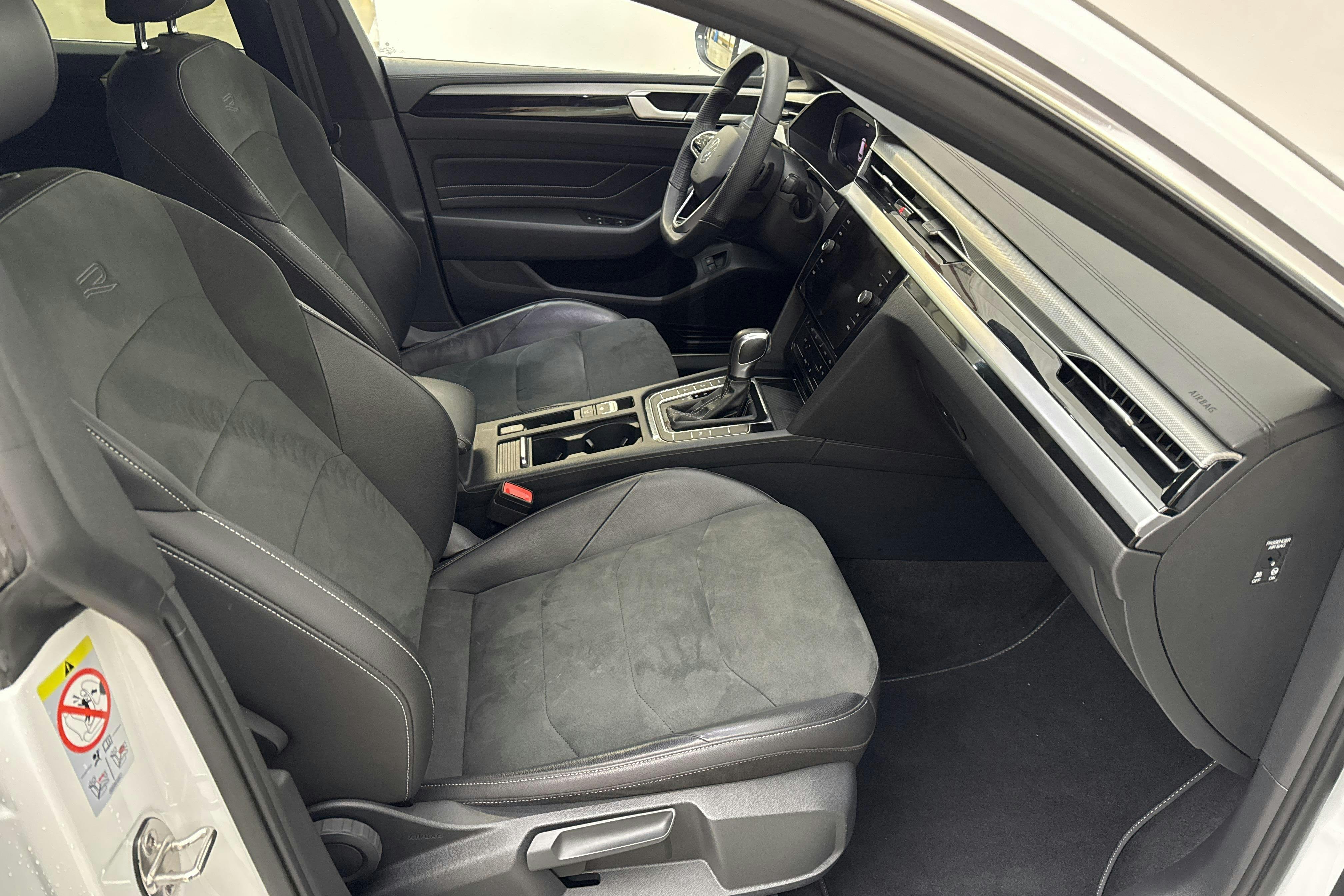 VW Arteon Shooting Brake eHybrid 1.4 TSI (218hk) - 9 244 mil - Automat - vit - 2021