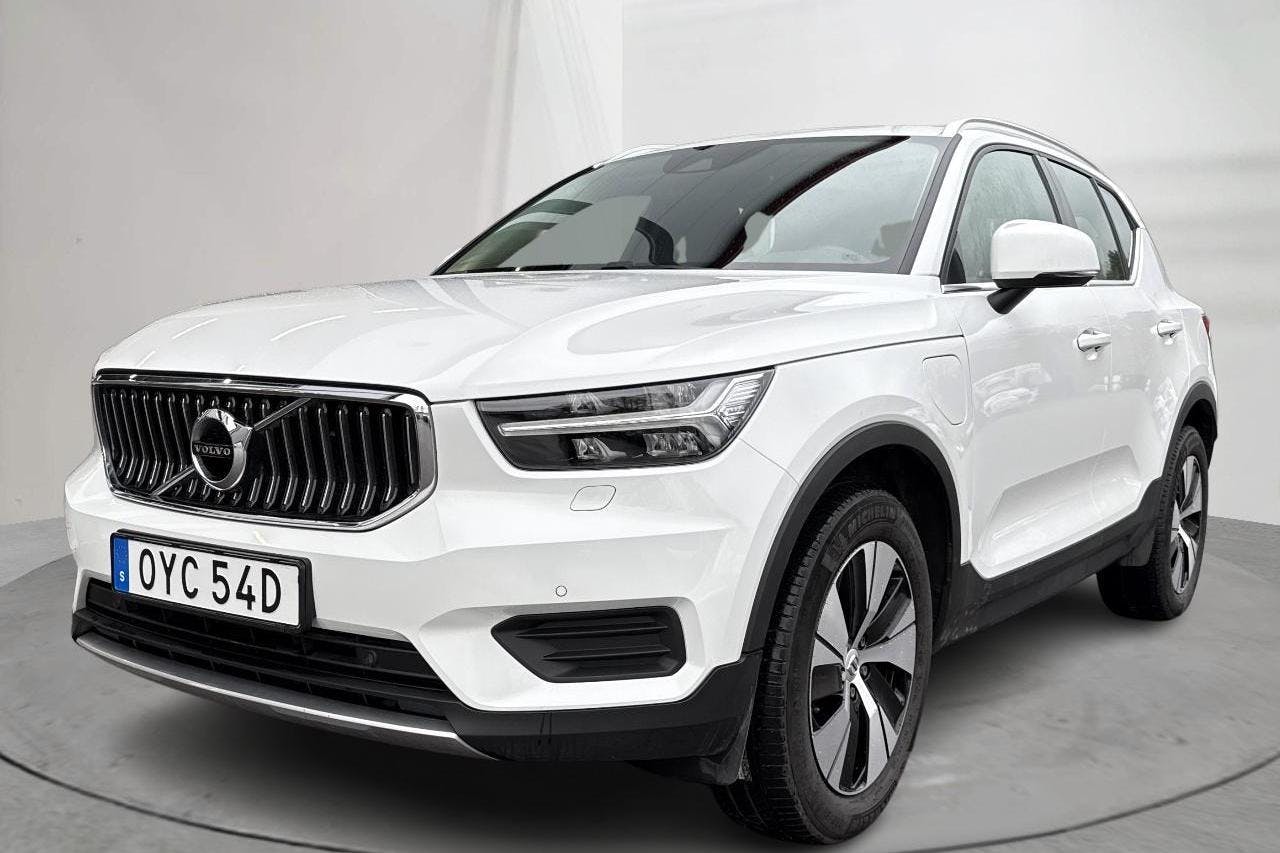 Volvo XC40 T4 2WD Twin Engine (211hk) - 48 030 km - Automatic - white - 2022