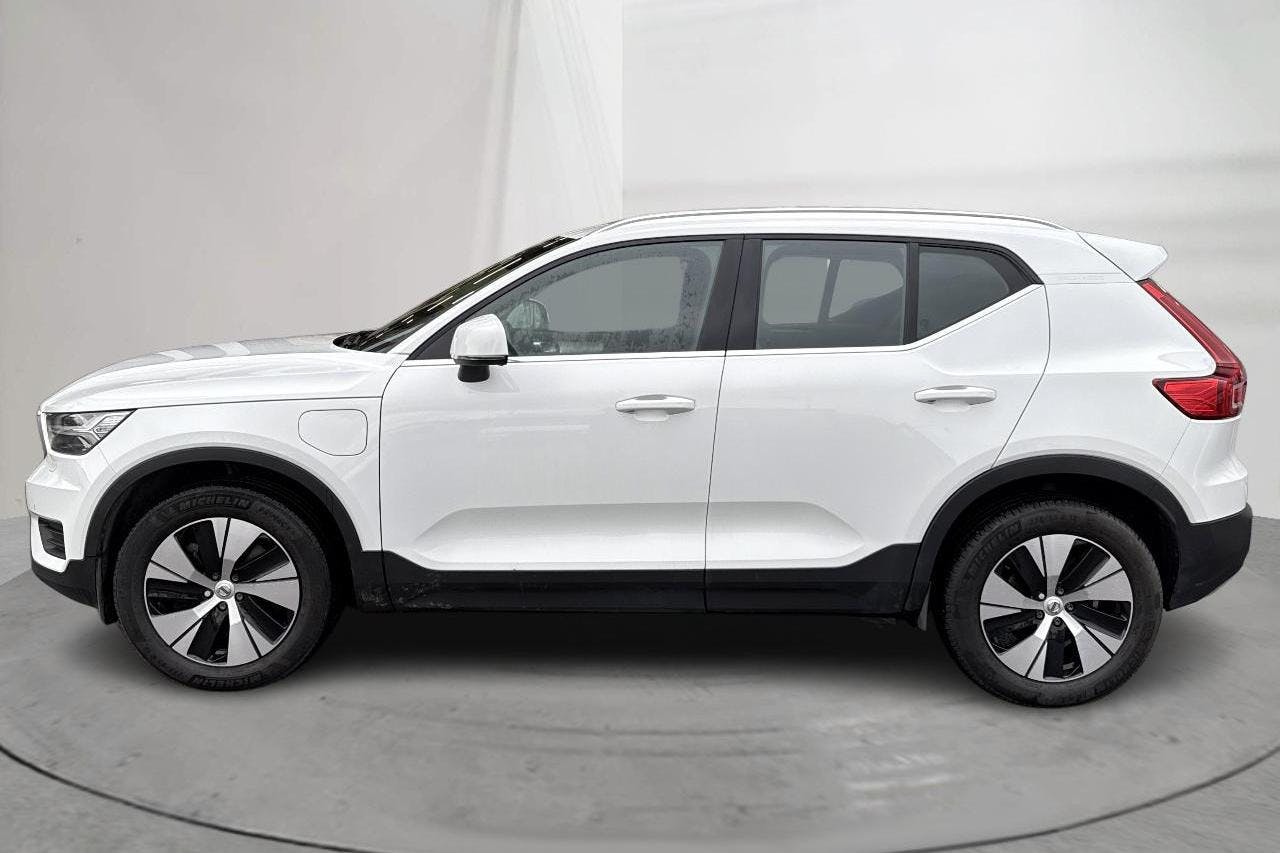 Volvo XC40 T4 2WD Twin Engine (211hk) - 48 030 km - Automatic - white - 2022