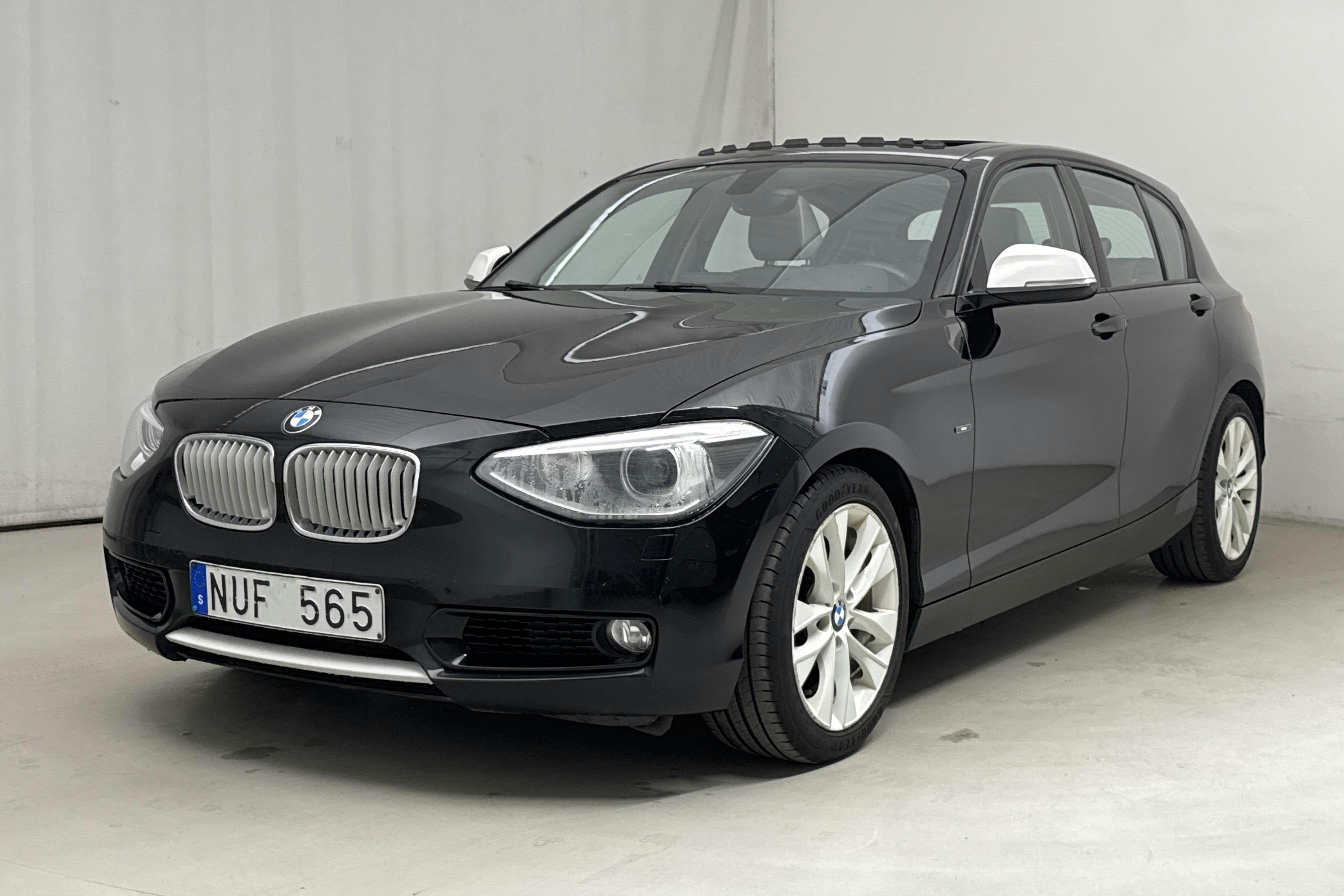 BMW 120d 5dr, F20 (184hk) - 155 210 km - Manual - black - 2012