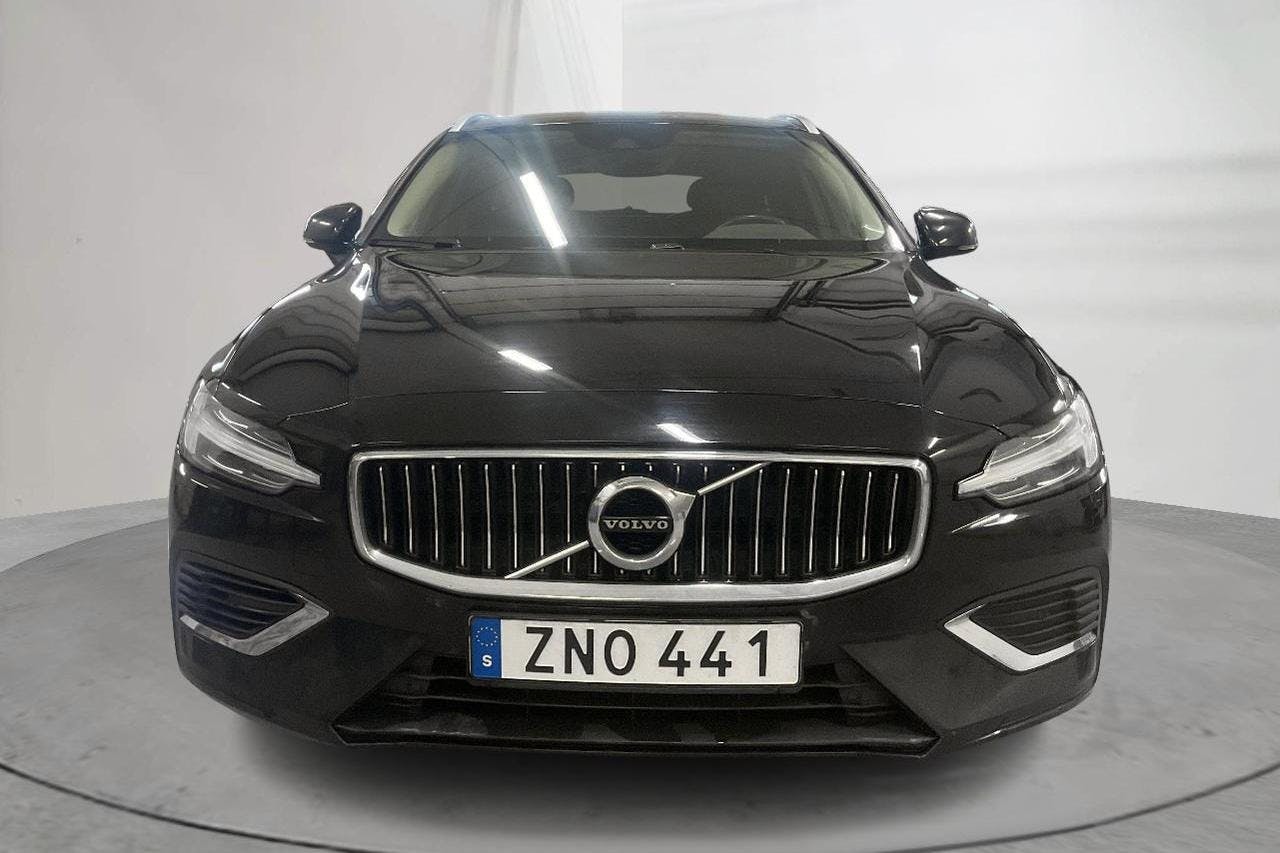 Volvo V60 T6 AWD Recharge (340hk) - 15 452 mil - Automat - svart - 2022