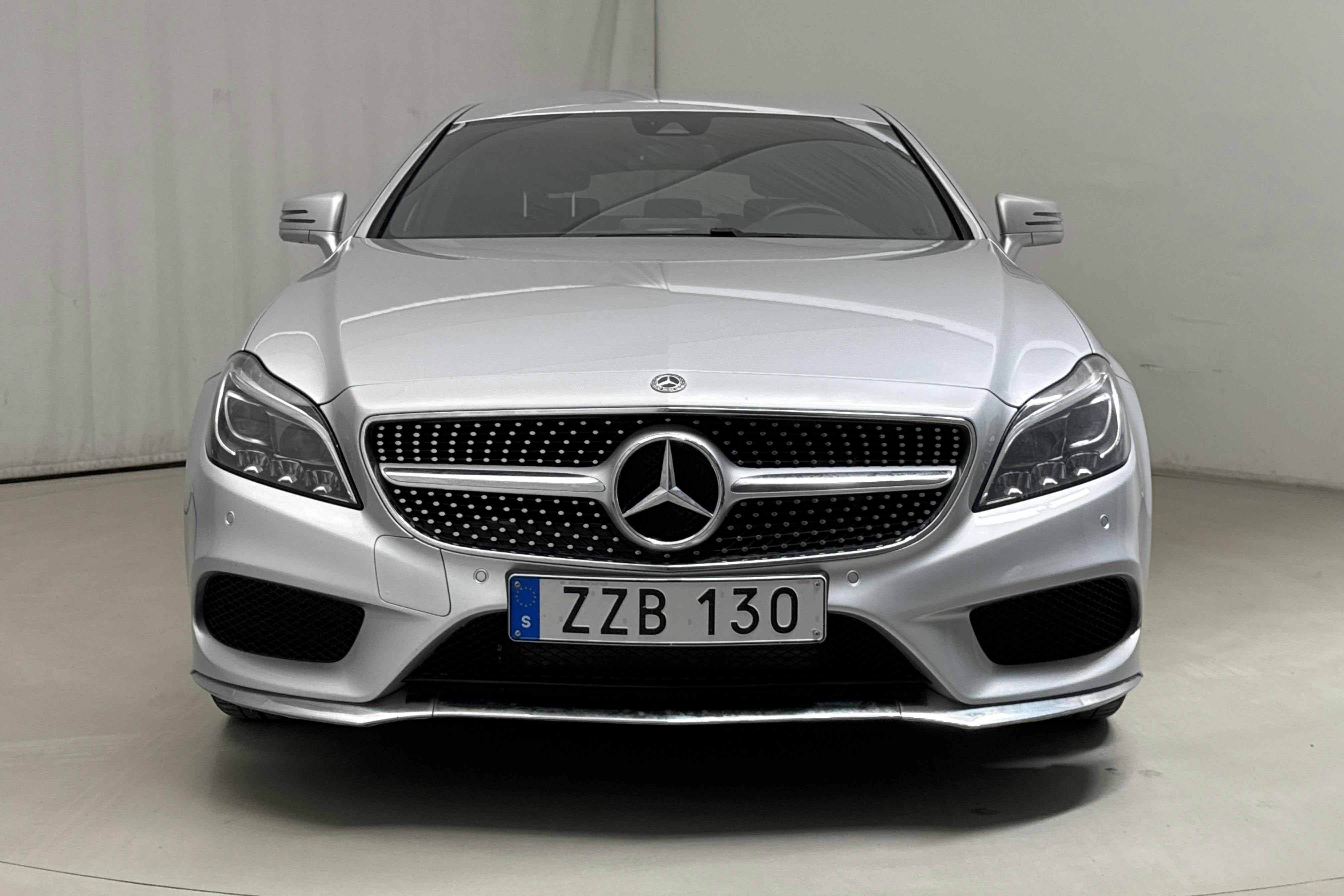 Mercedes CLS 350d 4MATIC Shooting Brake X218 (258hk) - 8 766 mil - Automat - silver - 2017