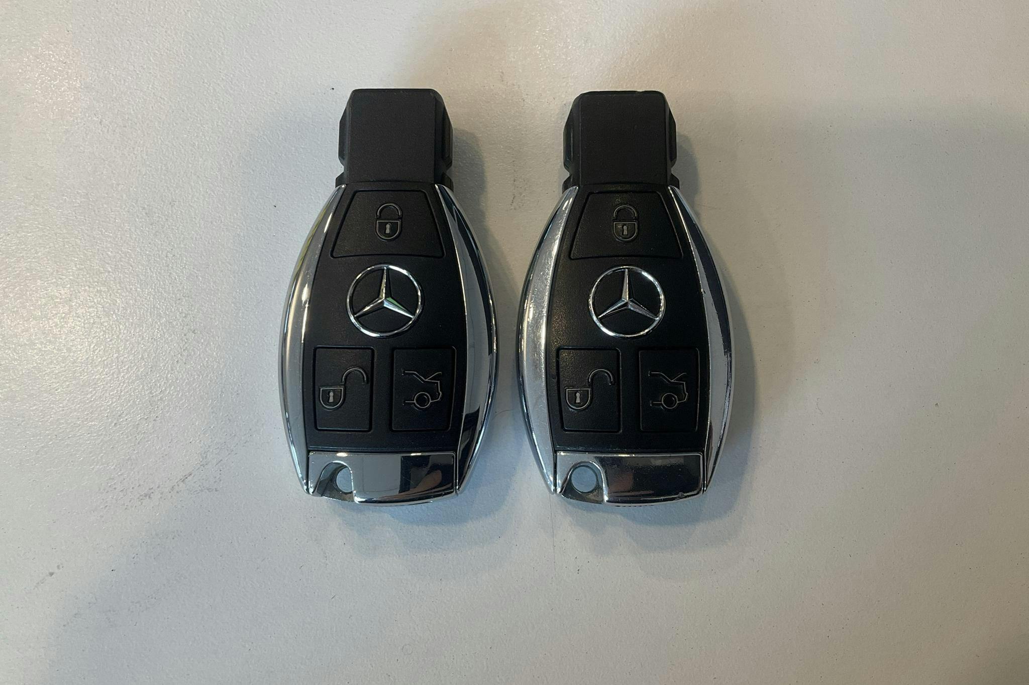 Mercedes CLS 350d 4MATIC Shooting Brake X218 (258hk) - 8 766 mil - Automat - silver - 2017